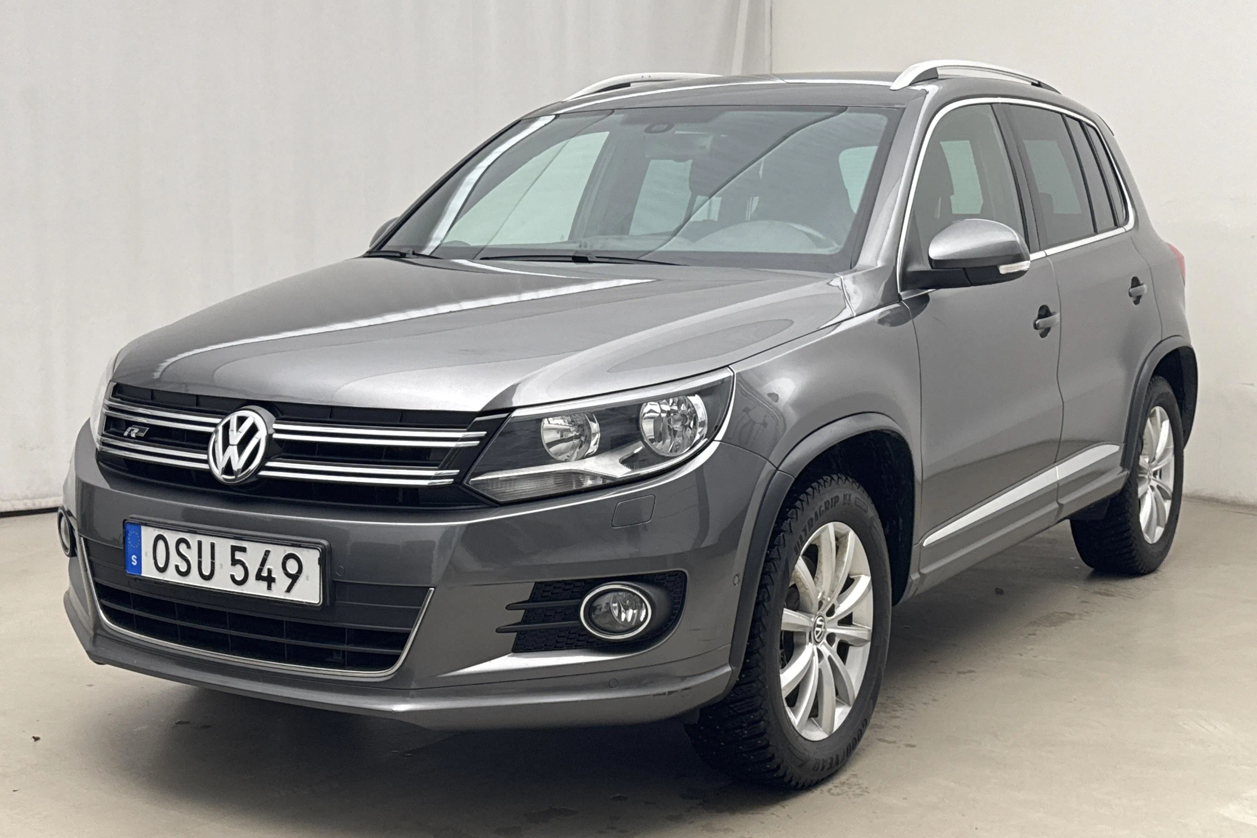 Presentation photo 1 of 17: VW Tiguan 1.4 TSI 4MOTION (160hk) - 140 800 km - Manual - dark grey - 2015