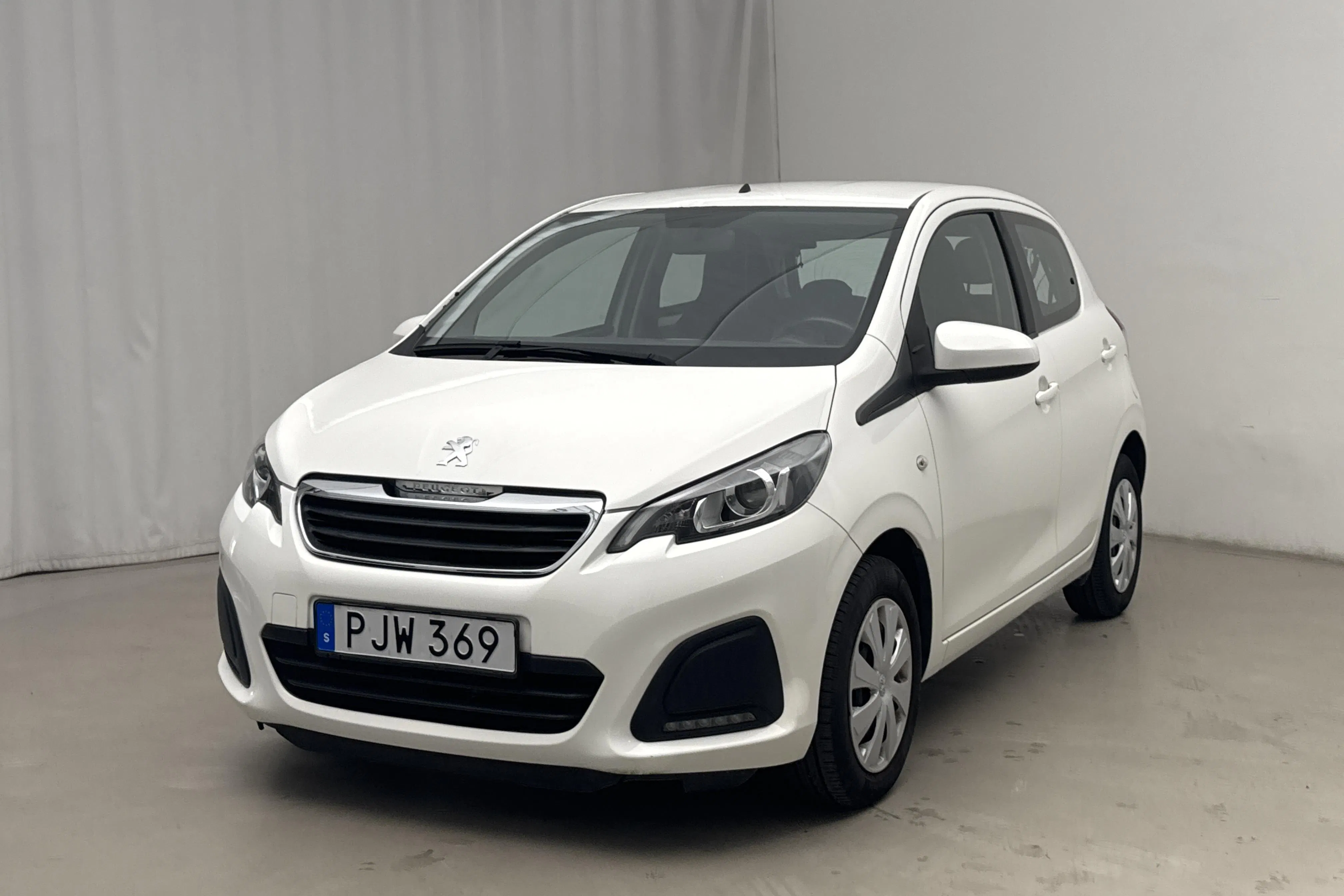 Presentationsfoto 1 av 14: Peugeot 108 PureTech 5dr (68hk) - 1 726 mil - Automat - vit - 2018