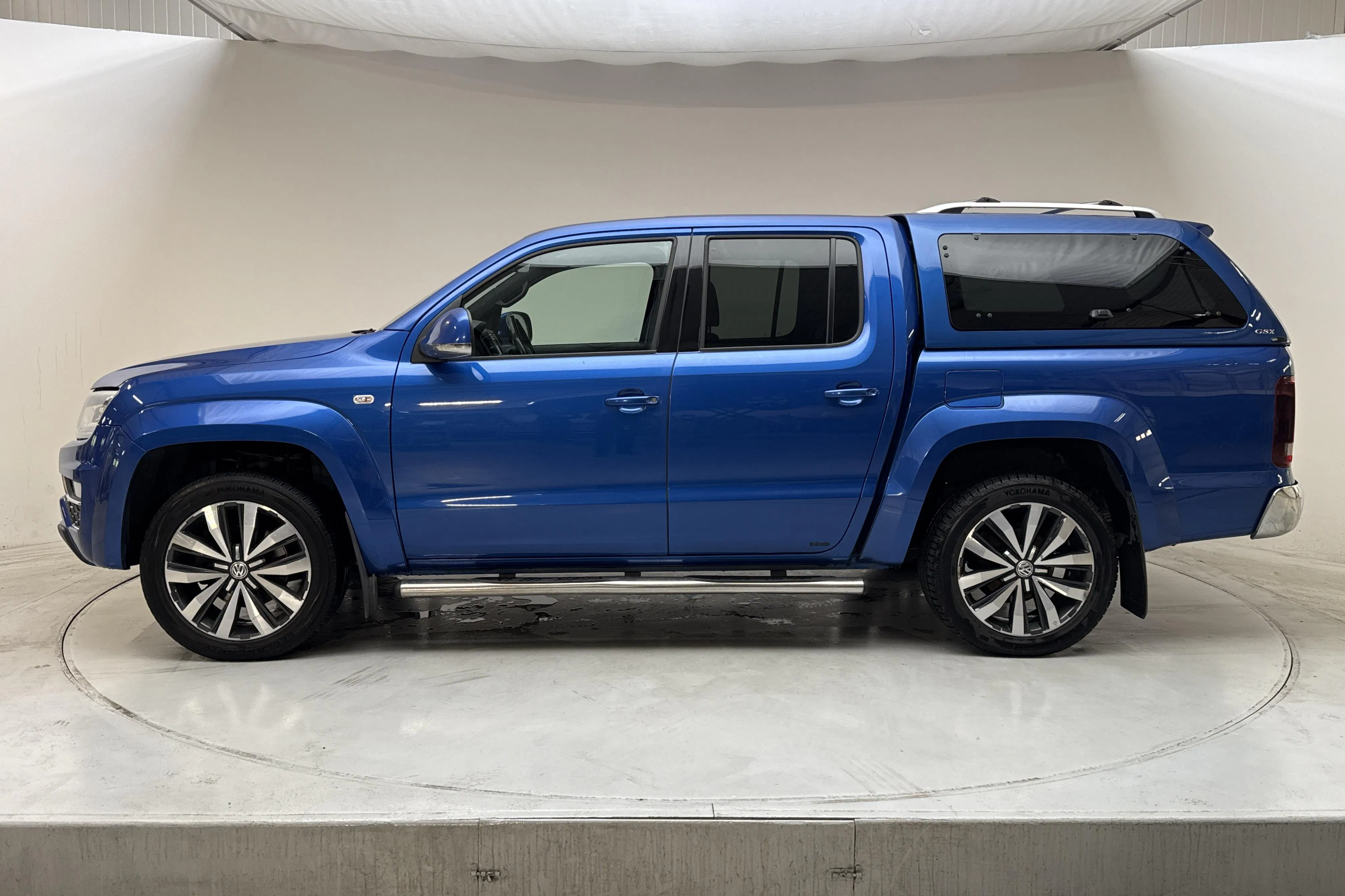 Presentationsfoto 2 av 18: VW Amarok 3.0 TDI 4motion (258hk) - 24 348 mil - Automat - blå - 2019