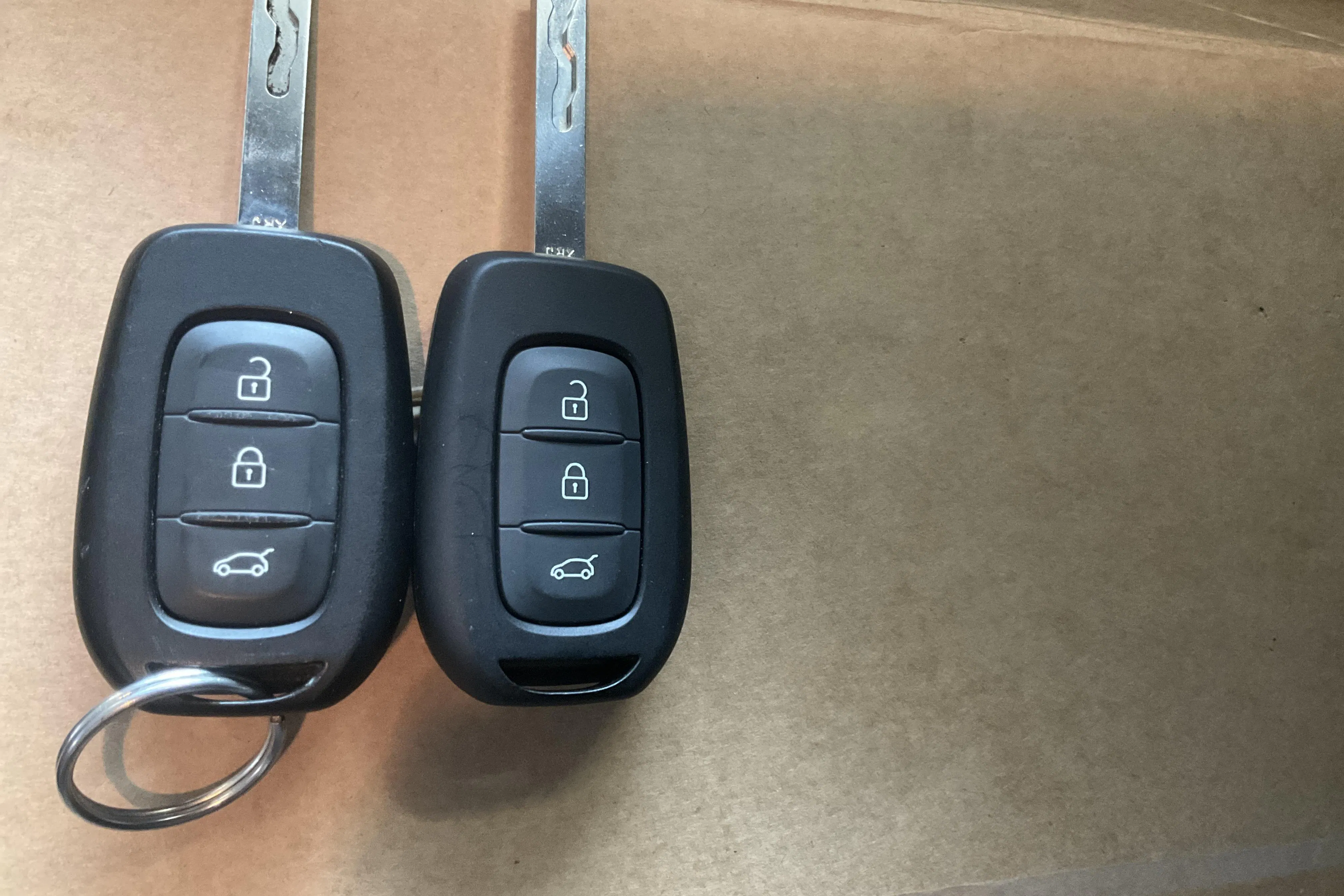 Presentationsfoto 13 av 13: Dacia Sandero 1.0 TCe (90hk) - 1 215 mil - Automat - grå - 2025