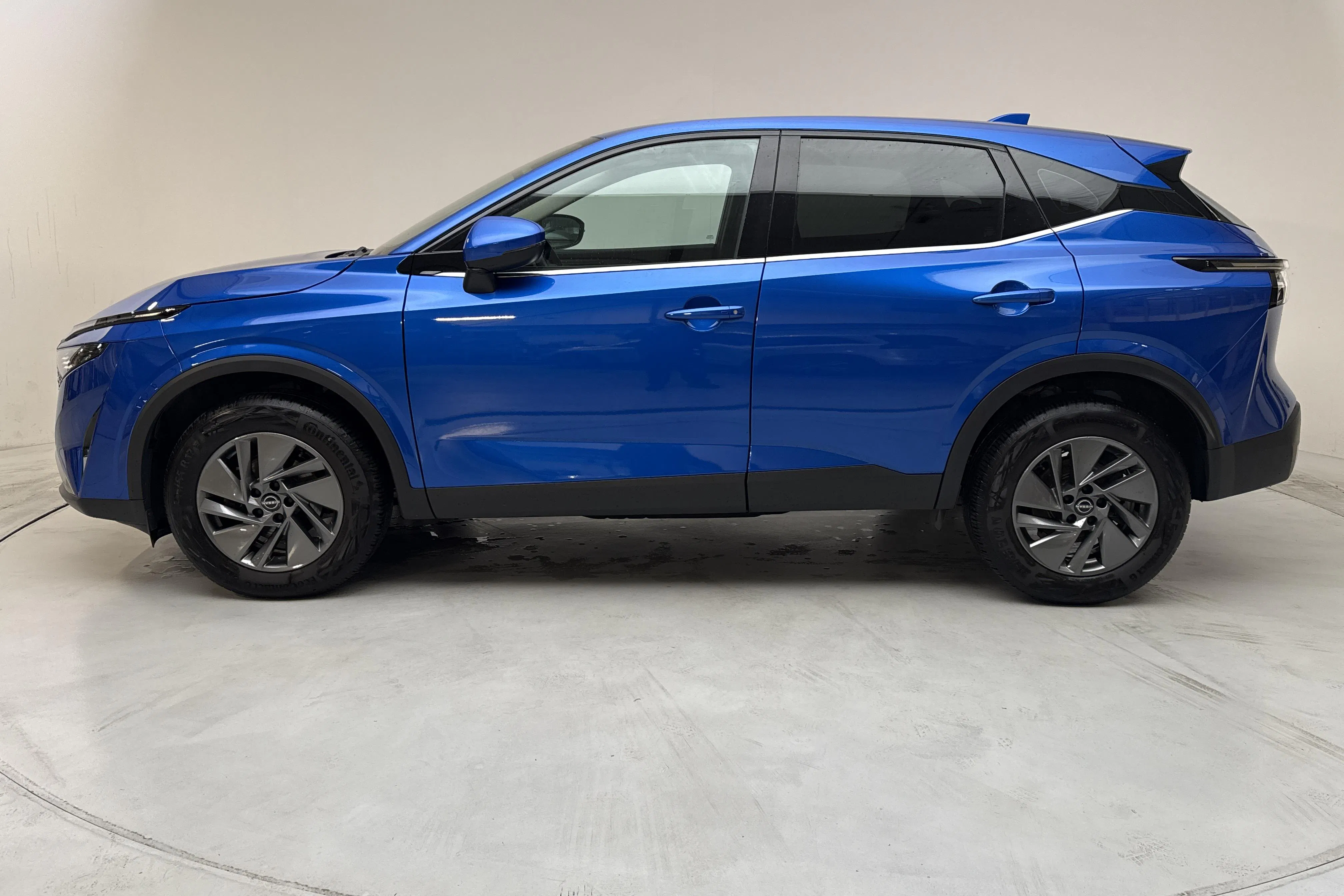 Presentation photo 2 of 13: Nissan Qashqai 1.3 MHEV (158hk) - 12 800 km - Automatic - blue - 2024