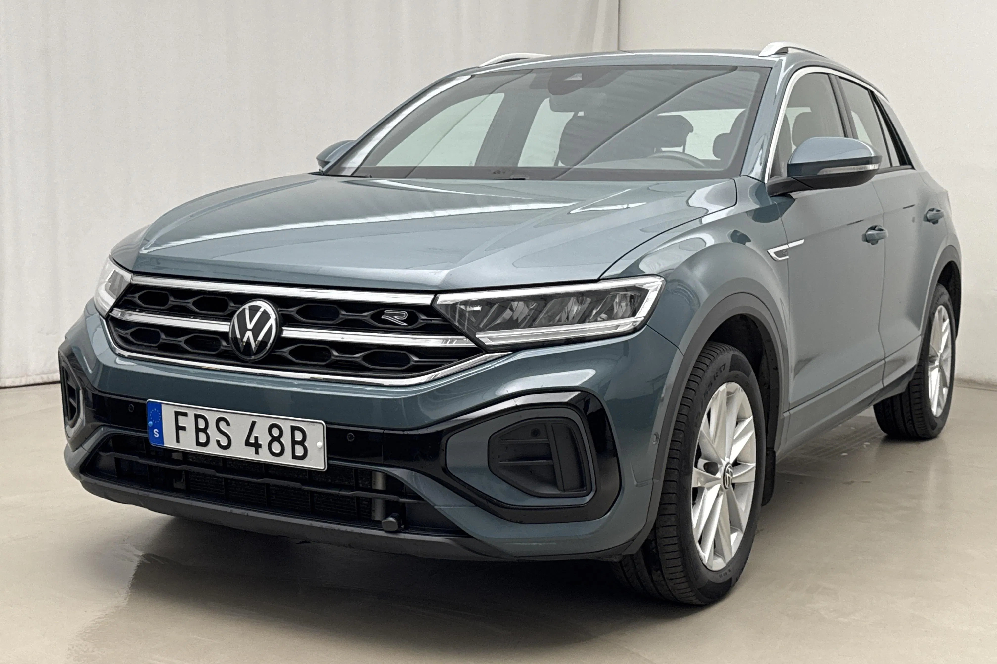 Presentationsfoto 1 av 20: VW T-Roc 2.0 TDI 4MOTION (150hk) - 18 274 mil - Automat - Mörkblå - 2022