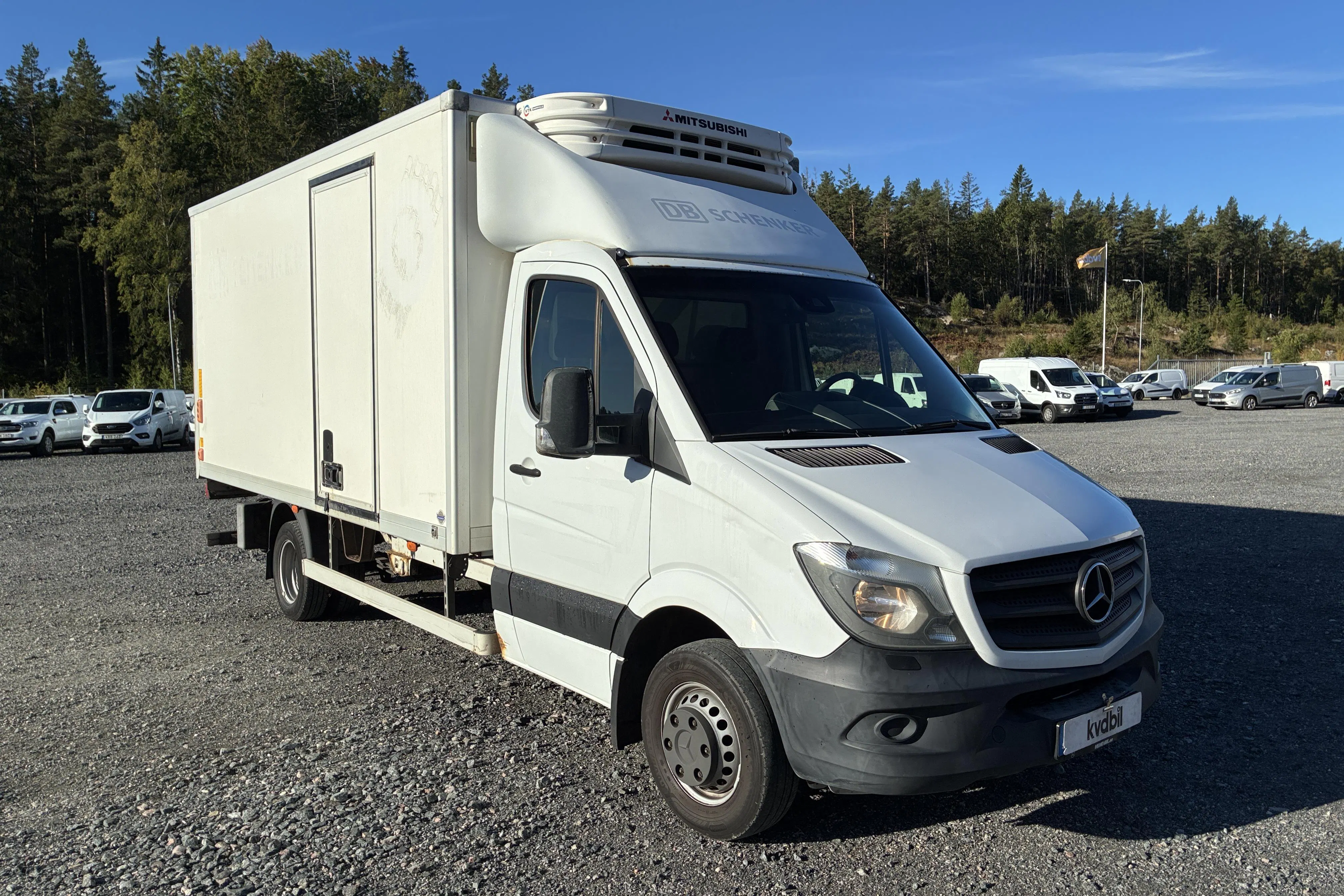 Presentationsfoto 2 av 106: MERCEDES BENZ 906BA50 - 335 760 km - Automat - vit - 2018