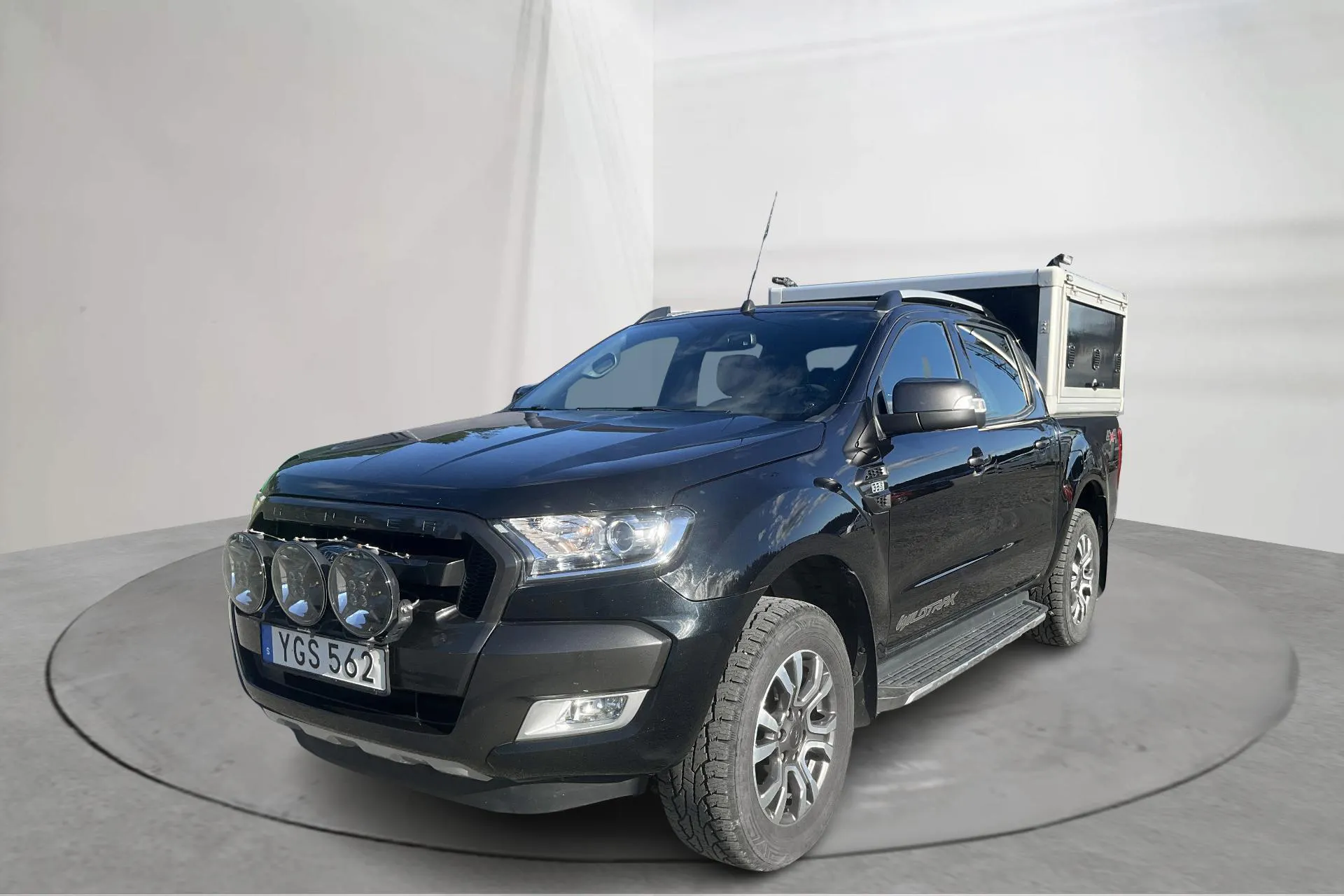 Presentationsfoto 1 av 19: Ford Ranger 3.2 TDCi 4WD (200hk) - 13 614 mil - Automat - svart - 2017