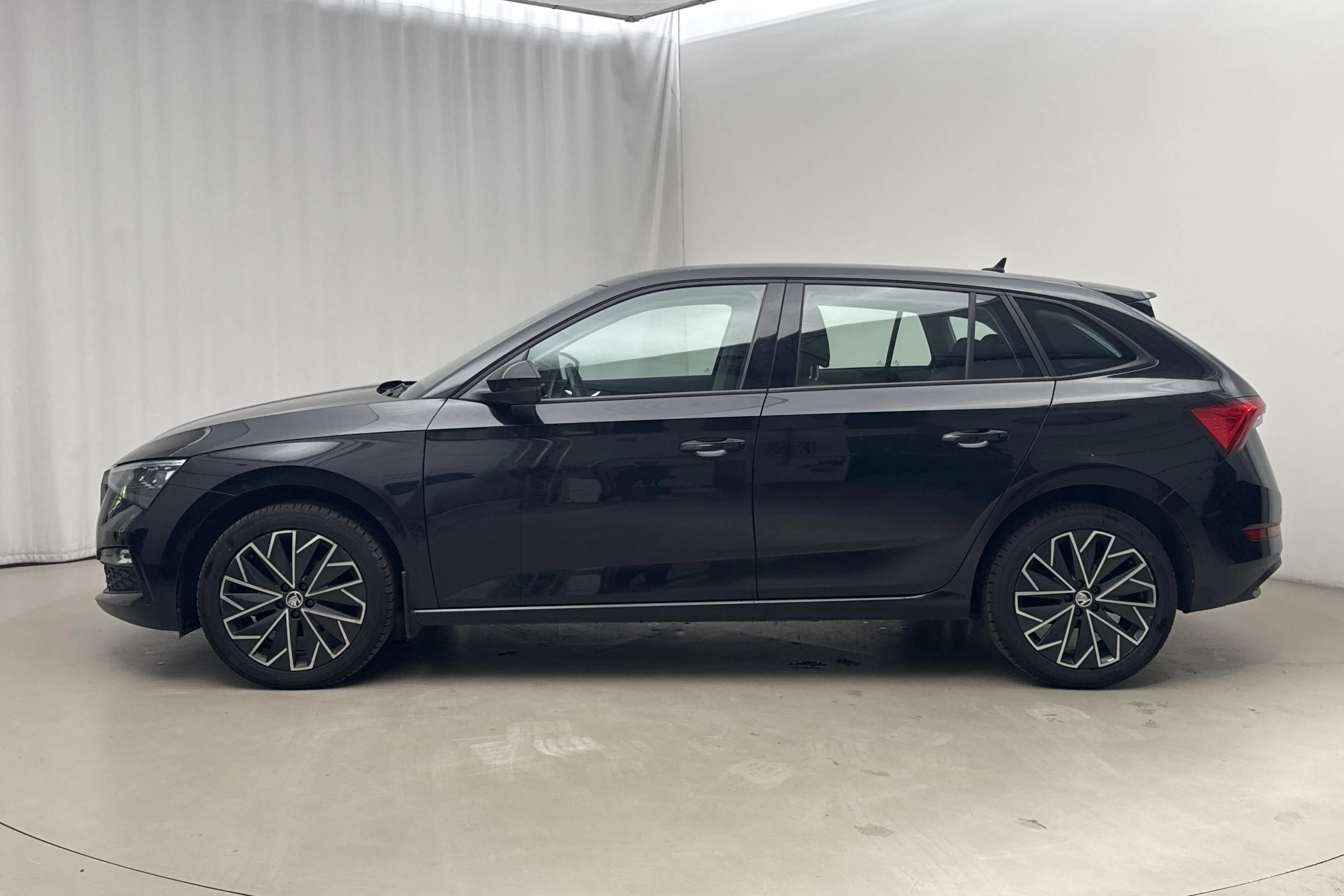 Presentationsfoto 2 av 15: Skoda Scala 1.5 TSI (150hk) - 5 177 mil - Automat - svart - 2020