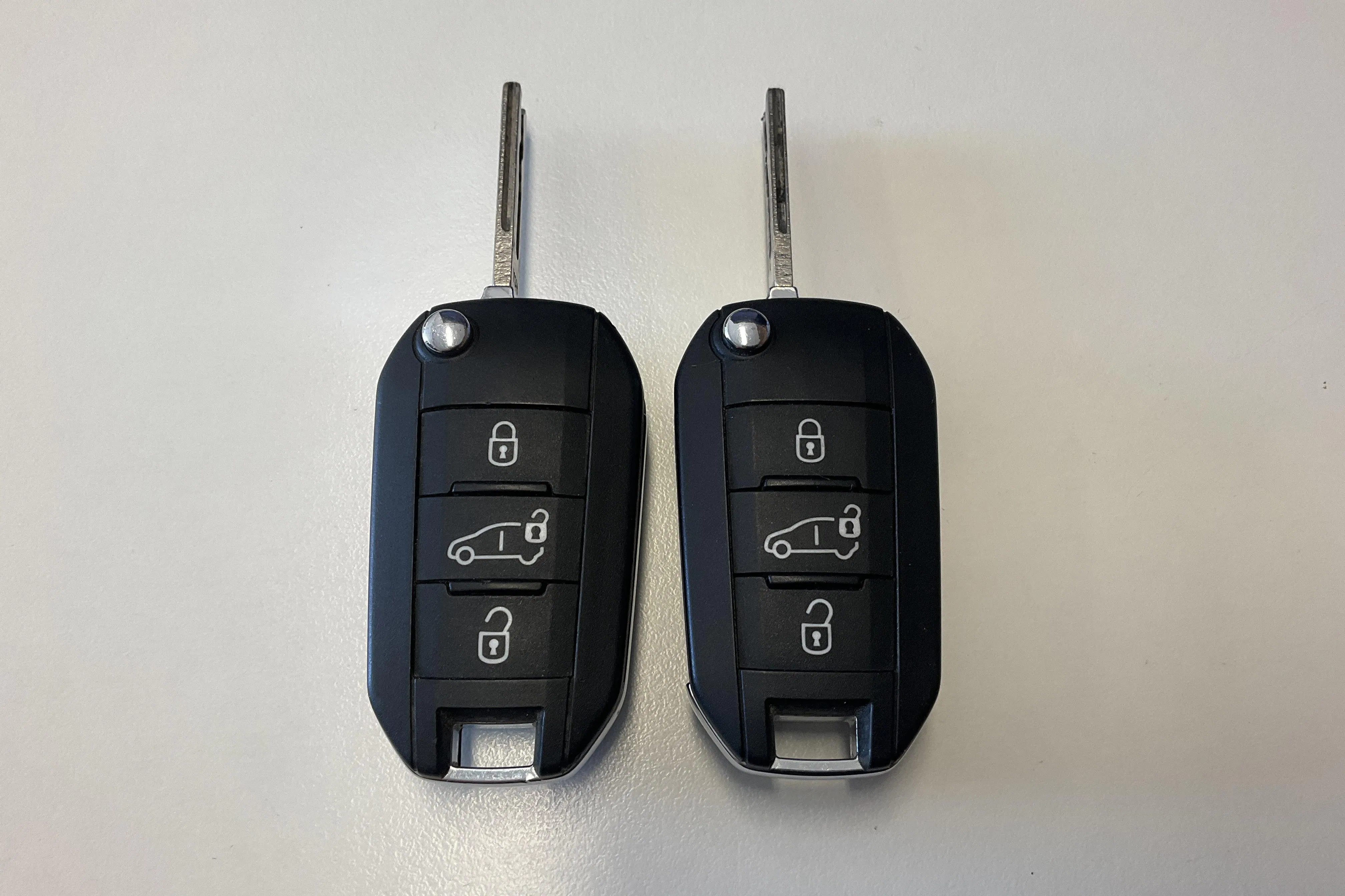 Presentationsfoto 18 av 18: Opel E-Vivaro 75kWh (136hk) - 5 486 mil - Automat - vit - 2023