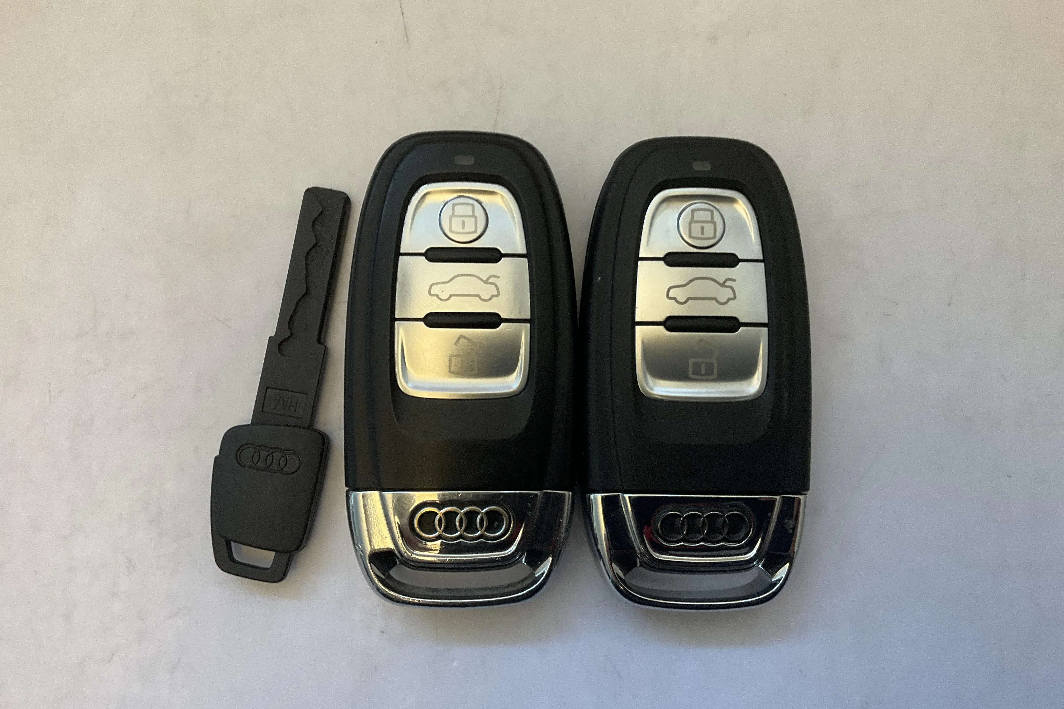 Presentationsfoto 13 av 13: Audi A4 2.0 TDI clean diesel Avant (150hk) - 19 872 mil - Manuell - vit - 2014