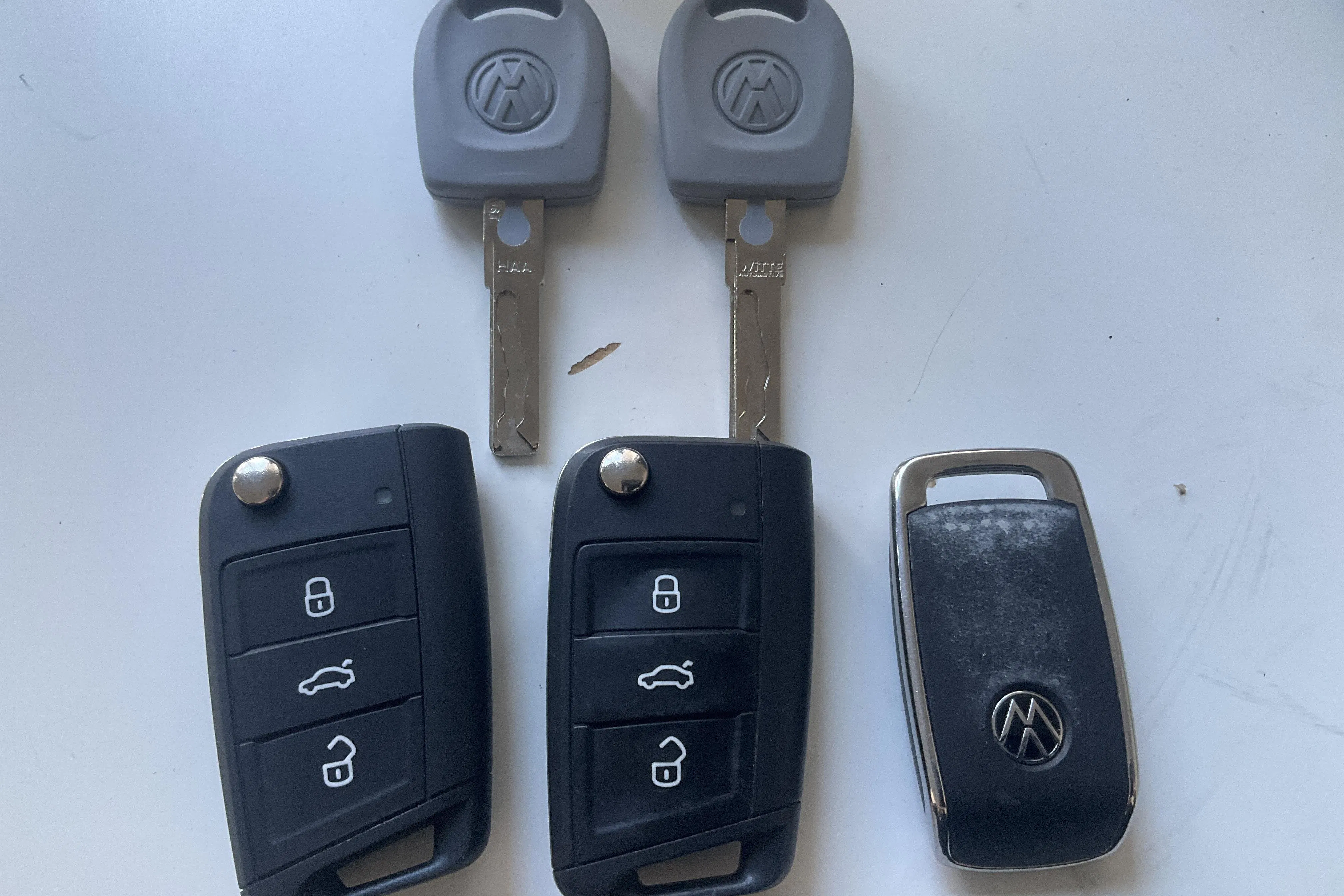 Presentationsfoto 14 av 14: VW Caravelle T6.1 TDI (150hk) - 7 169 mil - Automat - vit - 2023