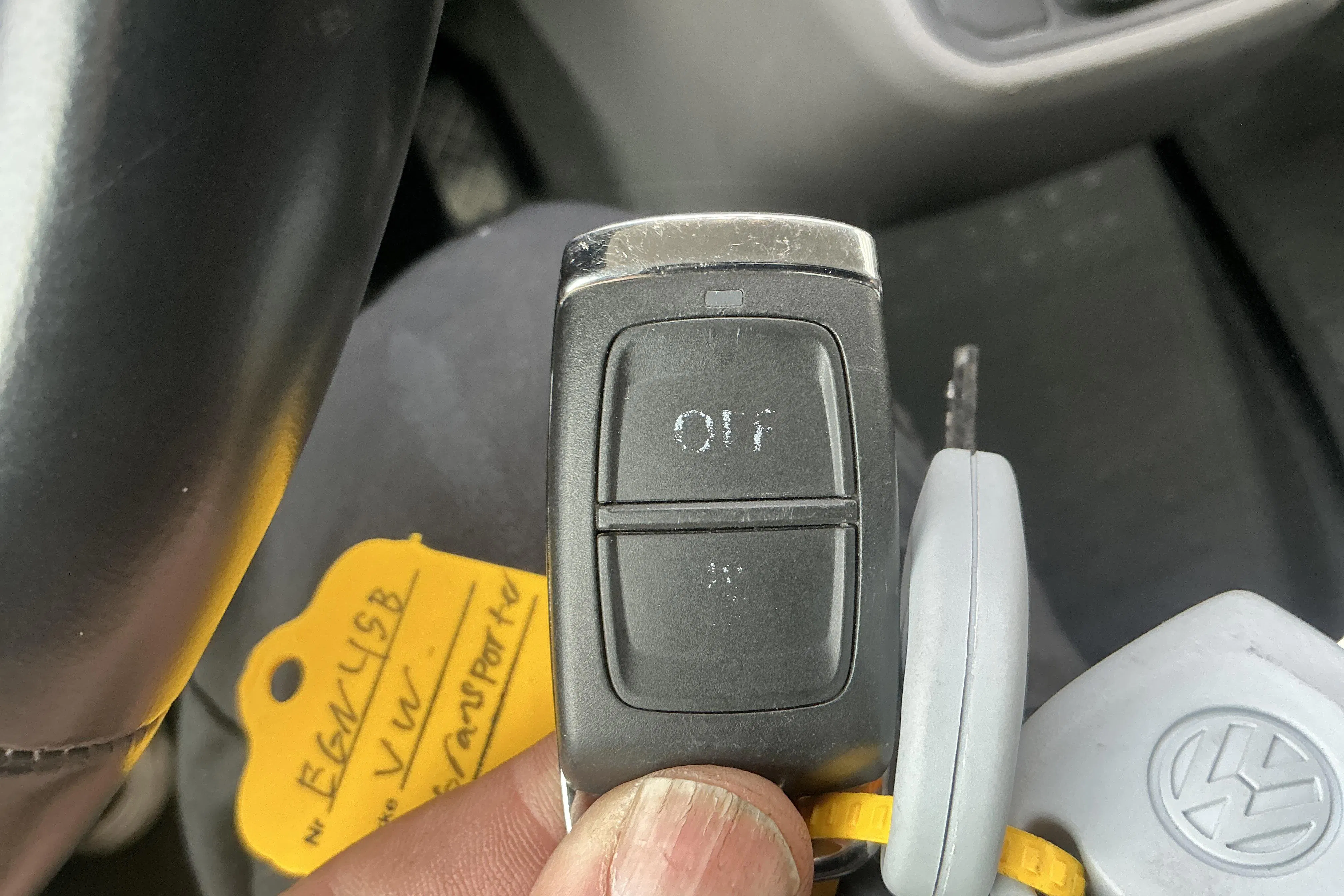 VW Transporter T6.1 Skåp TDI (150hk) på auktion i Linköping hos Kvdbil