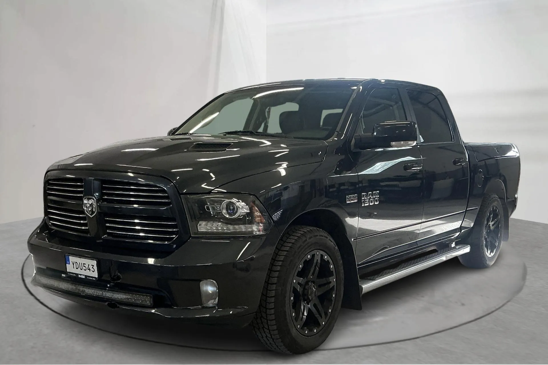 Presentation photo 1 of 18: Dodge RAM 1500 5.7 4WD (401hk) - 217 050 km - Automatic - dark blue - 2016