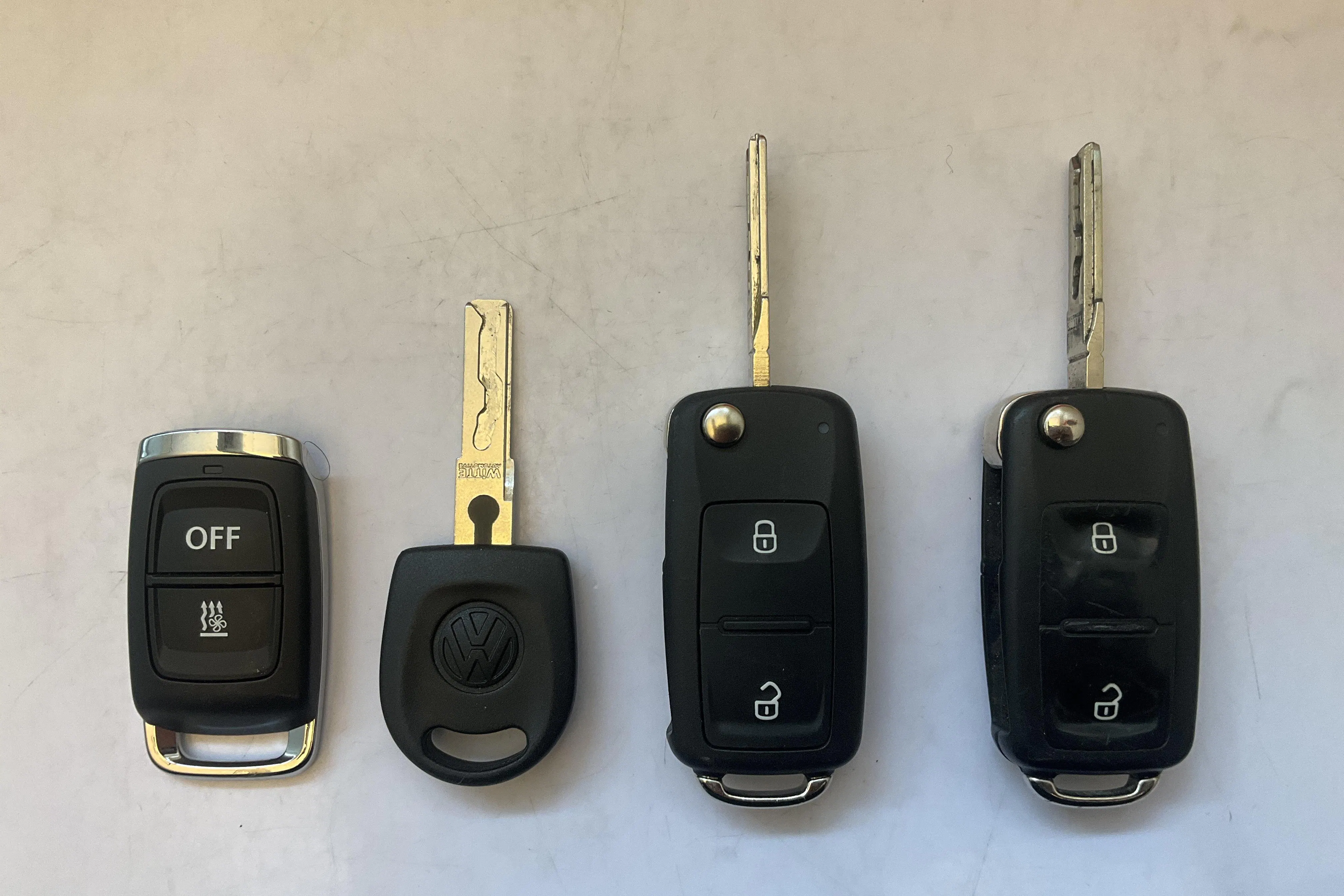 Presentationsfoto 12 av 12: VW Transporter T6 2.0 TDI BMT Skåp (102hk) - 22 170 mil - Manuell - vit - 2018