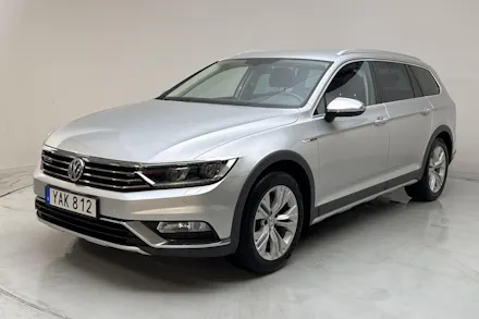 Volkswagen Passat 2016 — авто из Европы под ключ
