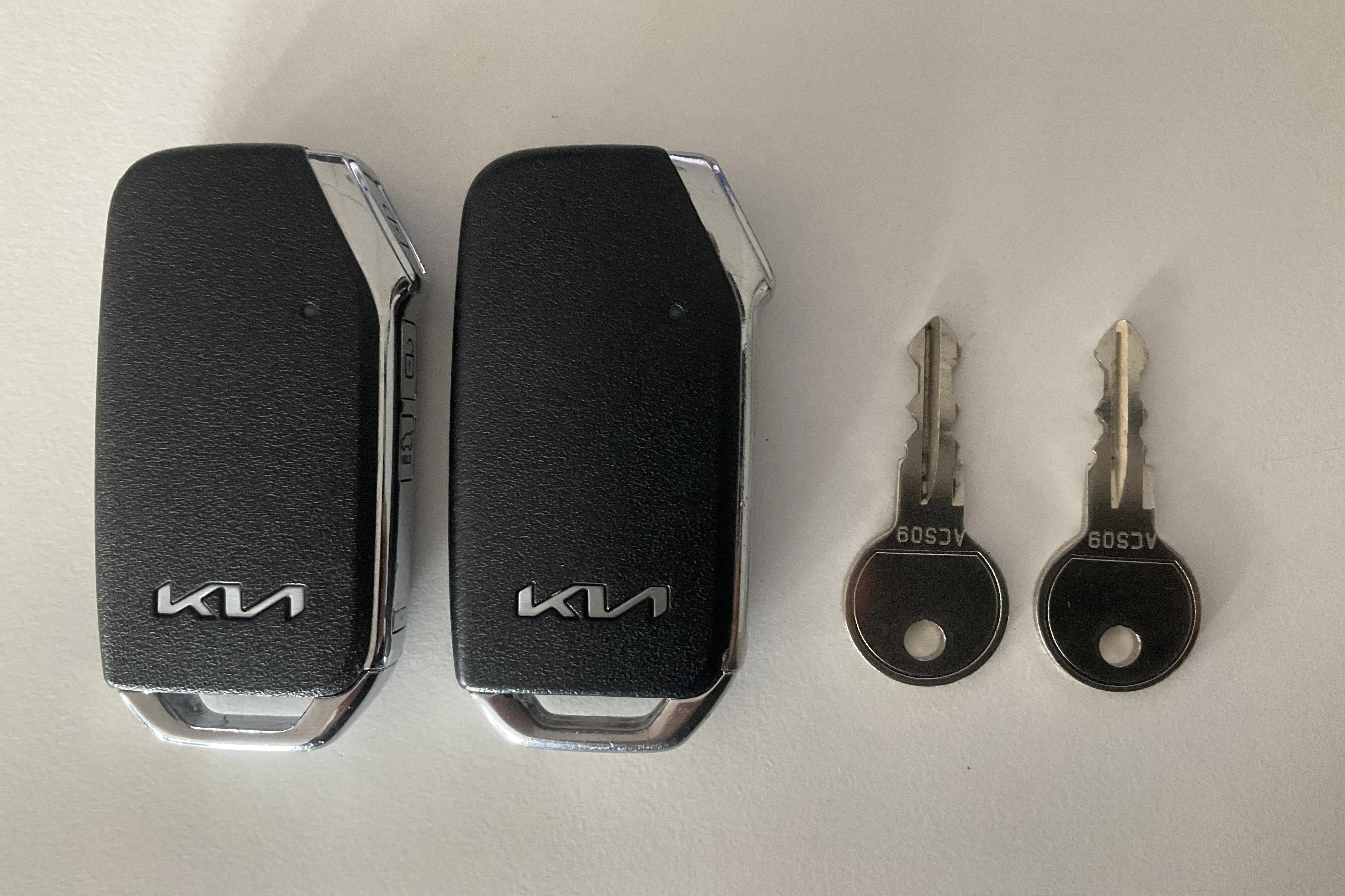 Presentationsfoto 18 av 18: KIA Ceed 1.6 Plug-in Hybrid SW (141hk) - 5 180 mil - Automat - grön - 2023