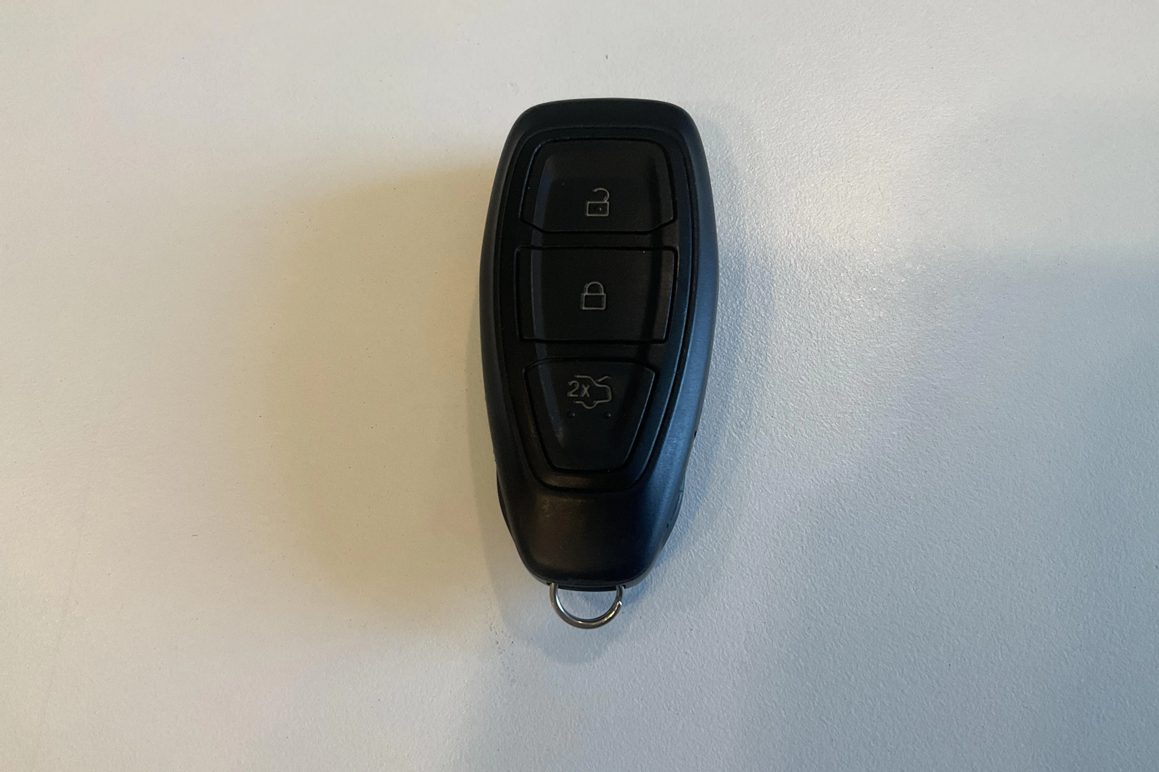 Presentation photo 20 of 20: Ford Kuga 2.5 PHEV (225hk) - 111 210 km - Automatic - white - 2021