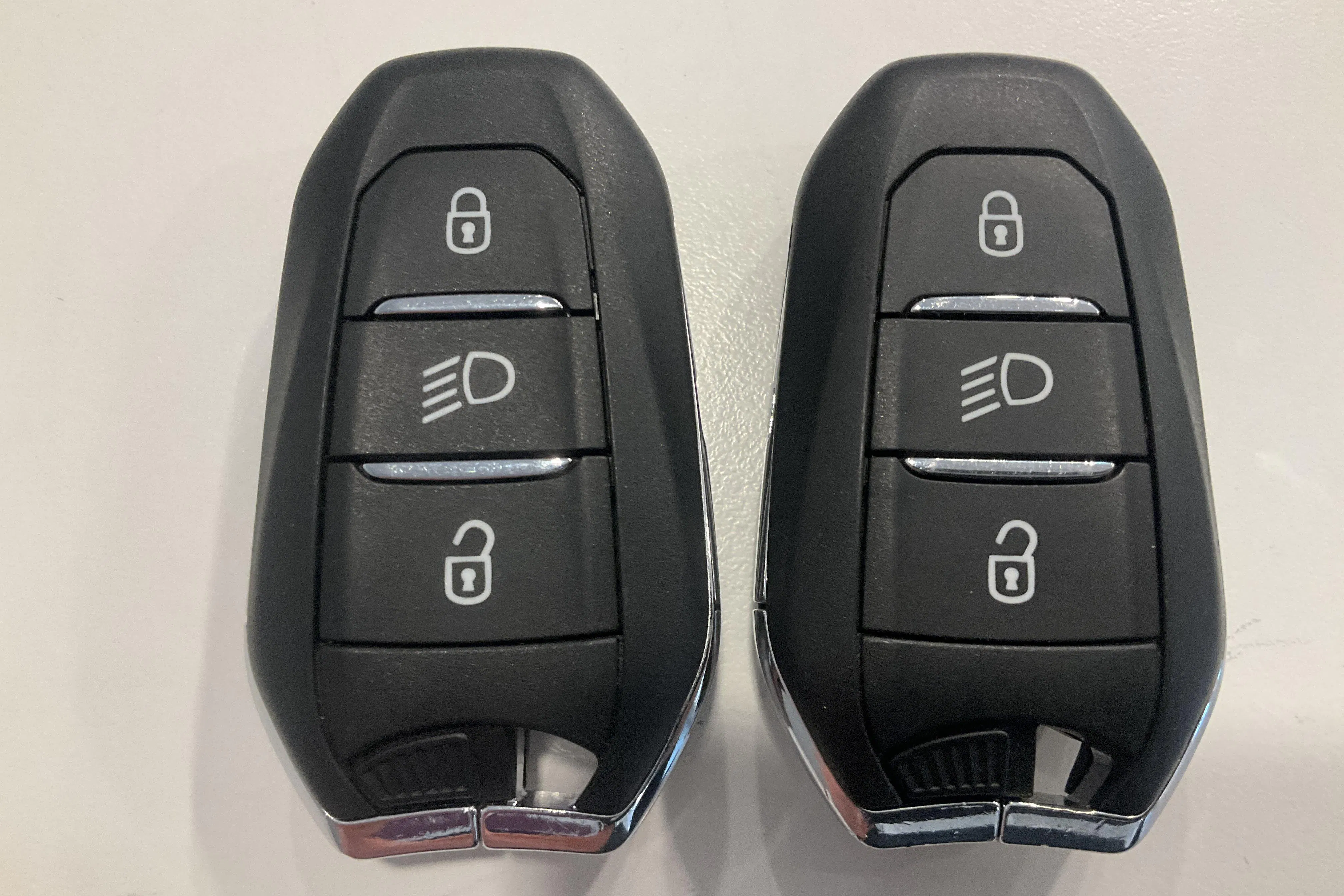 Presentationsfoto 19 av 19: DS DS7 Crossback E-Tense PHEV (225hk) - 6 613 mil - Automat - grå - 2022