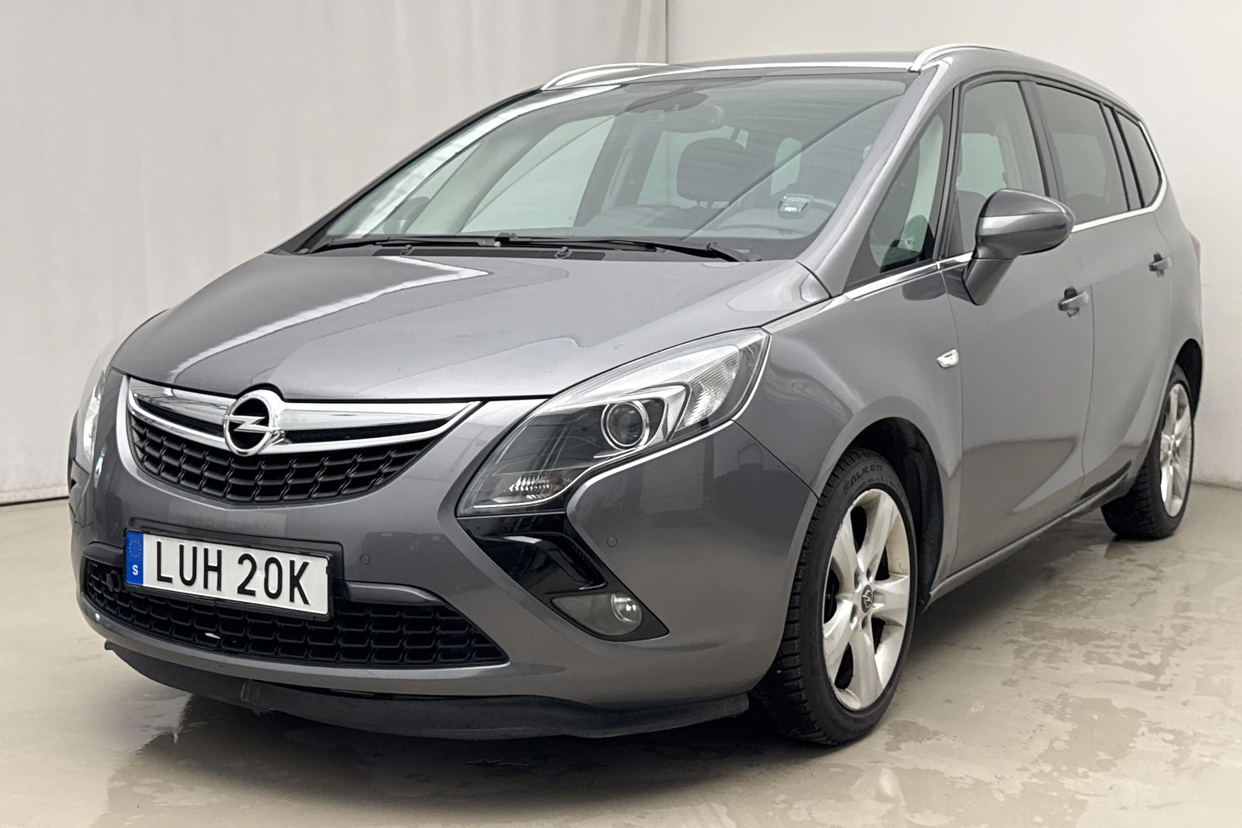 Presentationsfoto 1 av 19: Opel Zafira 1.4T ECOTEC (140hk) - 12 638 mil - Automat - grå - 2016
