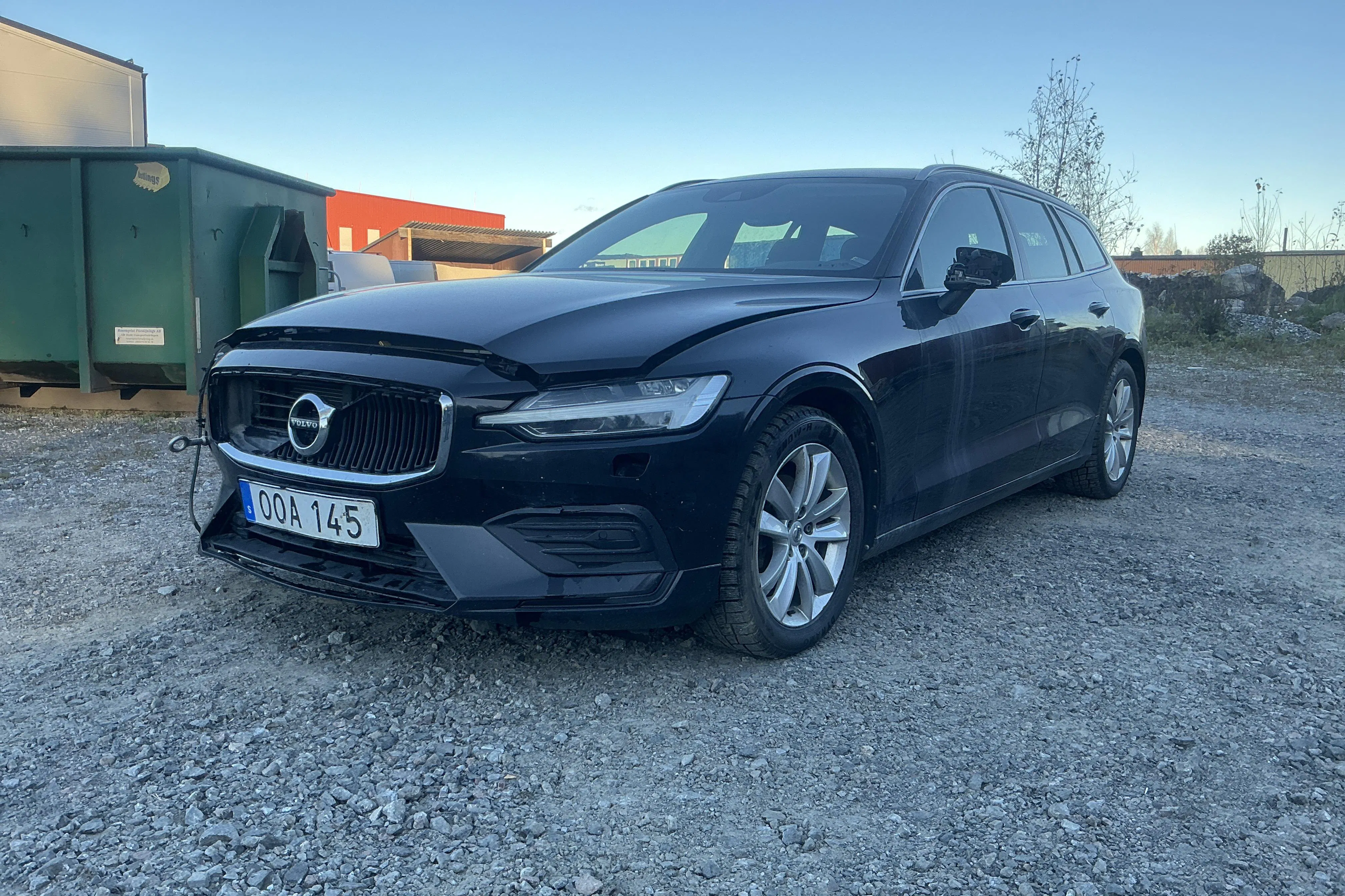 Presentation photo 1 of 15: Volvo V60 D3 (150hk) - 207 010 km - Manual - black - 2019