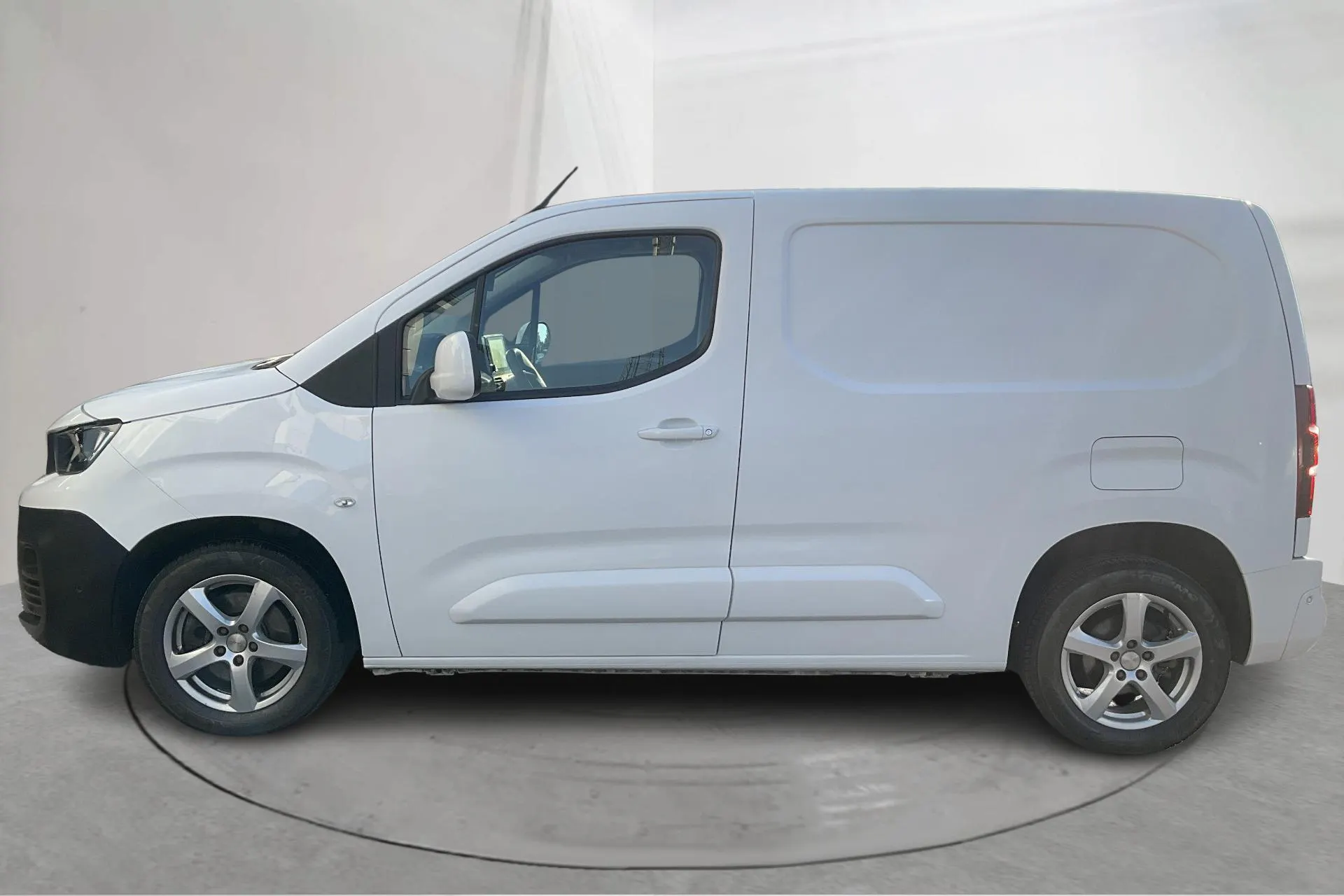 Presentation photo 2 of 15: Peugeot Partner 1.5 HDI Skåp (75hk) - 72 370 km - Manual - white - 2020