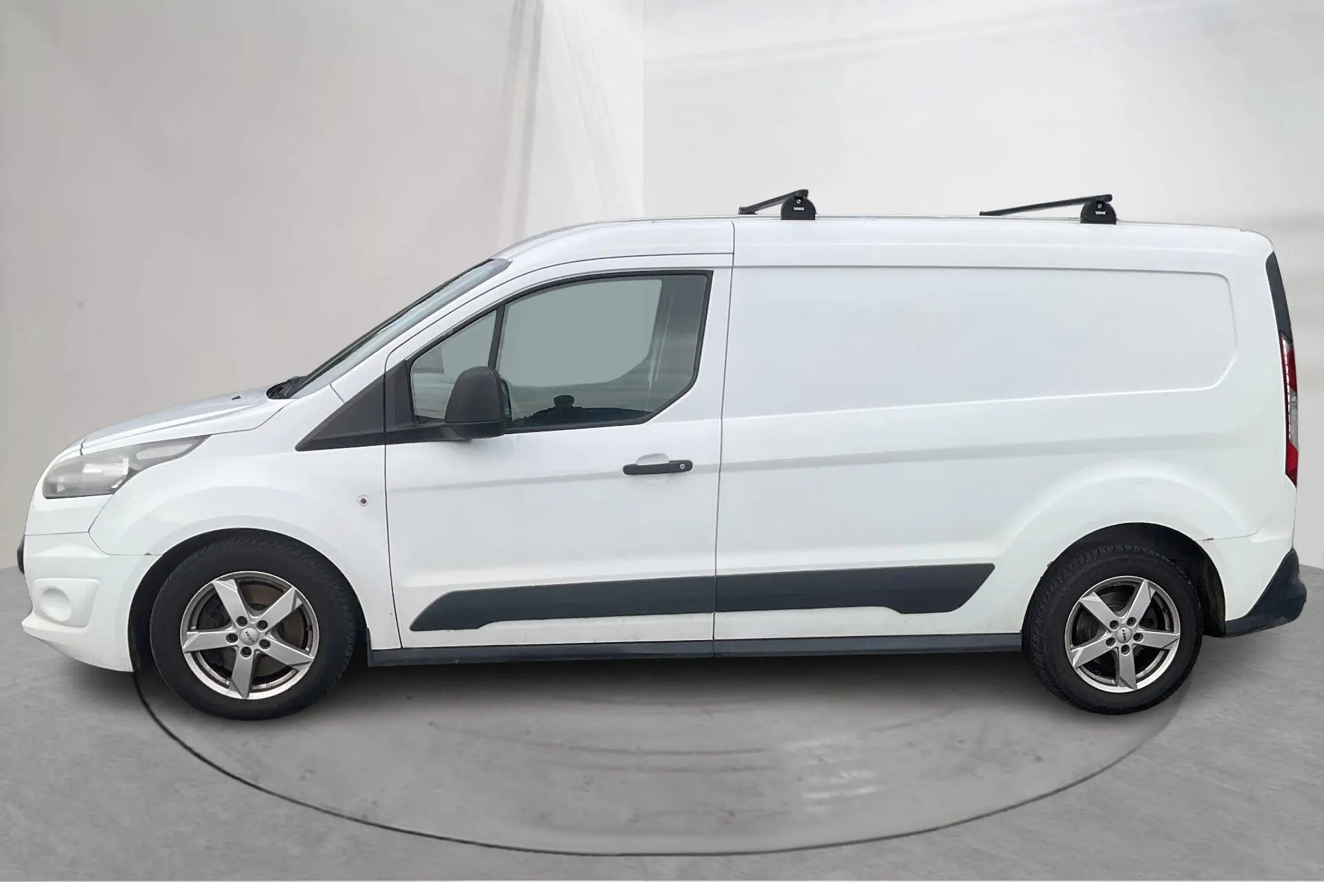 Presentationsfoto 2 av 14: Ford Transit Connect 1.6 TDCi (115hk) - 18 449 mil - Manuell - vit - 2014