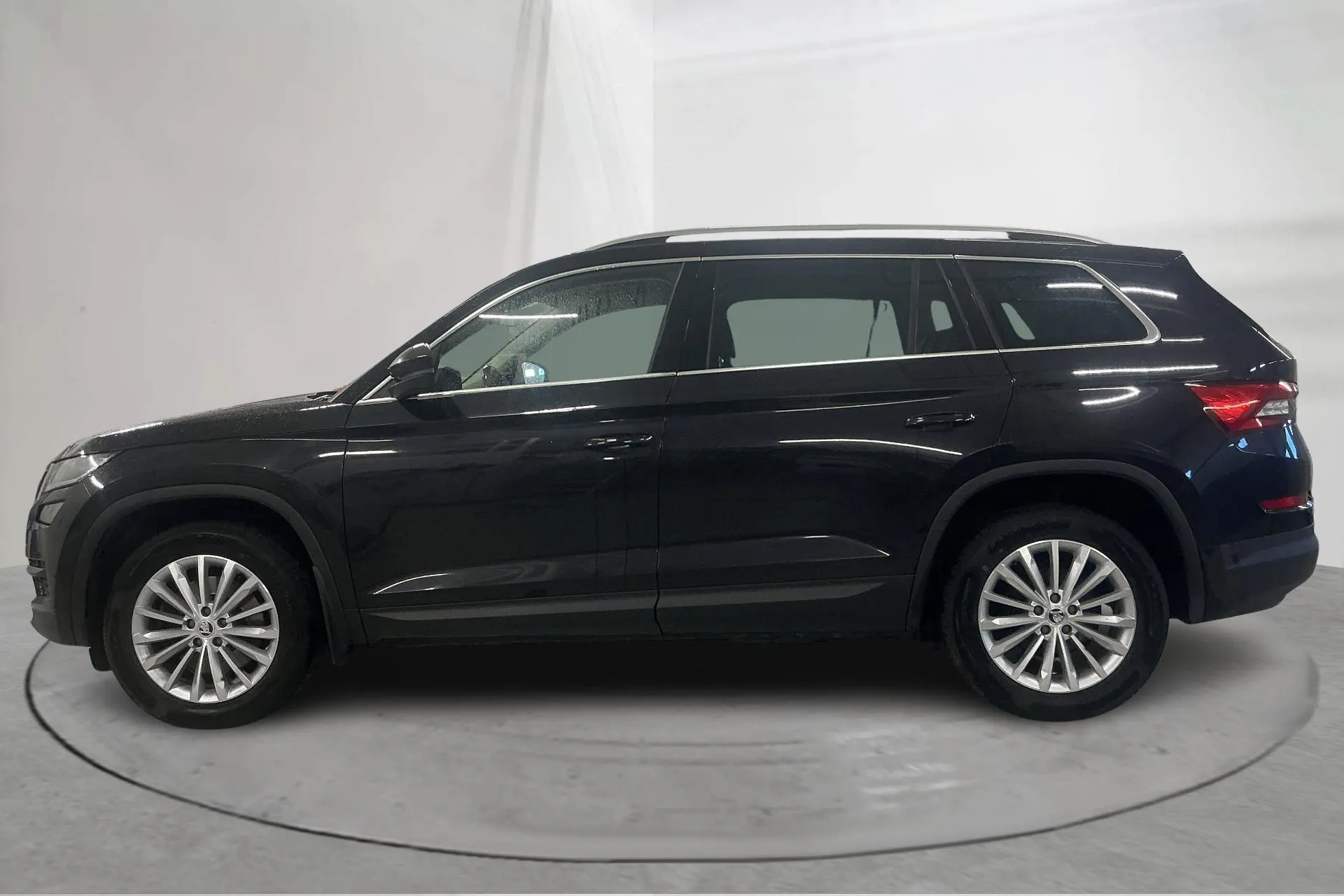 Presentationsfoto 2 av 29: Skoda Kodiaq 2.0 TDI 4X4 (190hk) - 19 745 mil - Automat - svart - 2019
