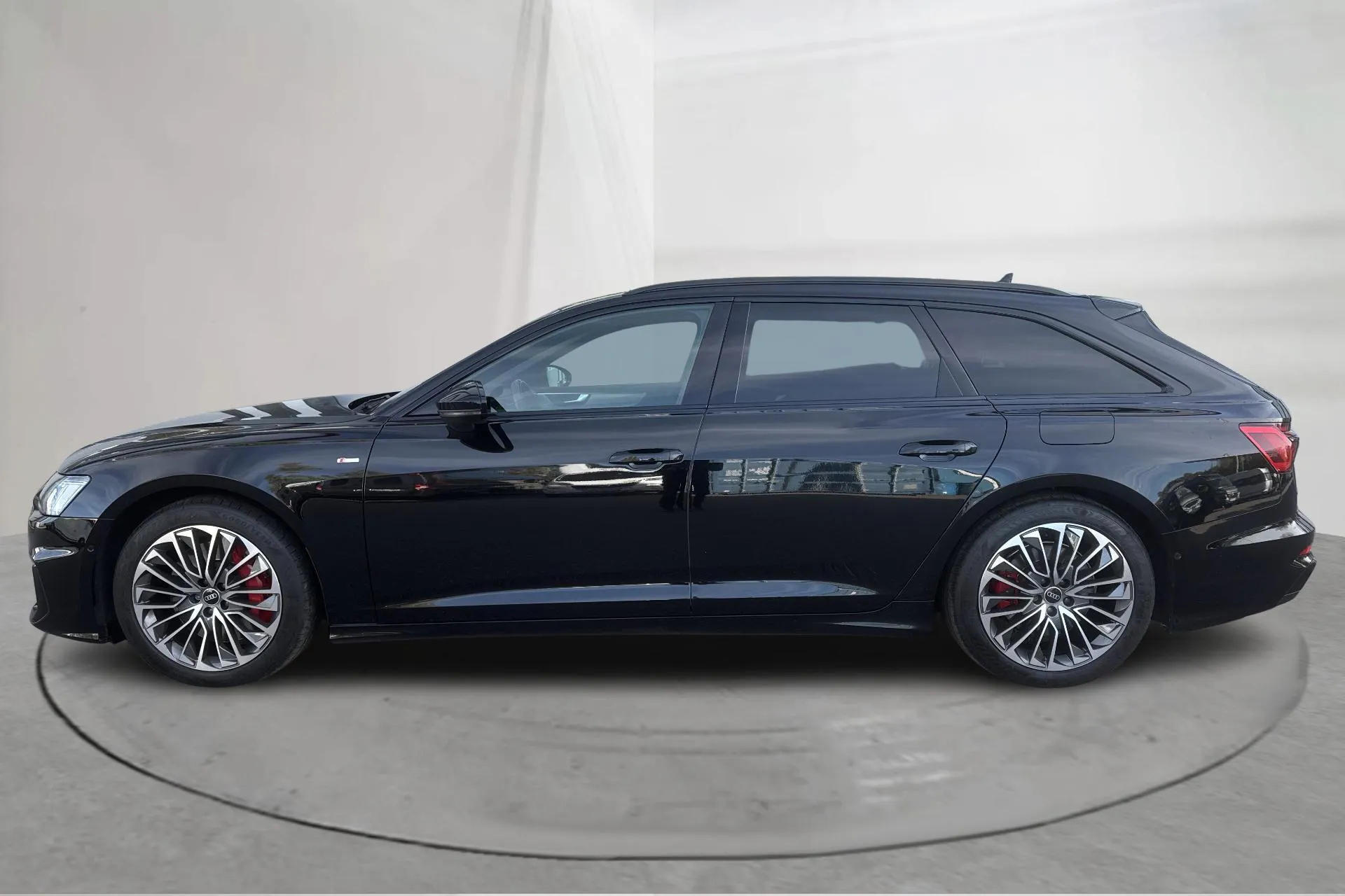 Presentation photo 2 of 20: Audi A6 Avant 55 TFSI e quattro (367hk) - 114 600 km - Automatic - black - 2024