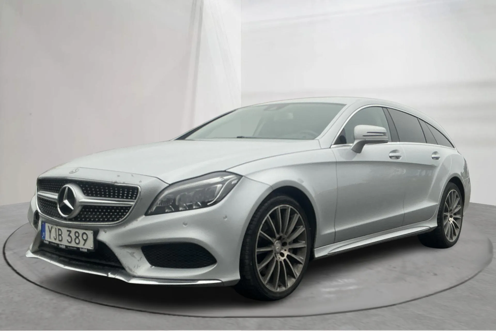 Presentation photo 1 of 16: Mercedes CLS 350d 4MATIC Shooting Brake X218 (258hk) - 218 070 km - Automatic - silver - 2017