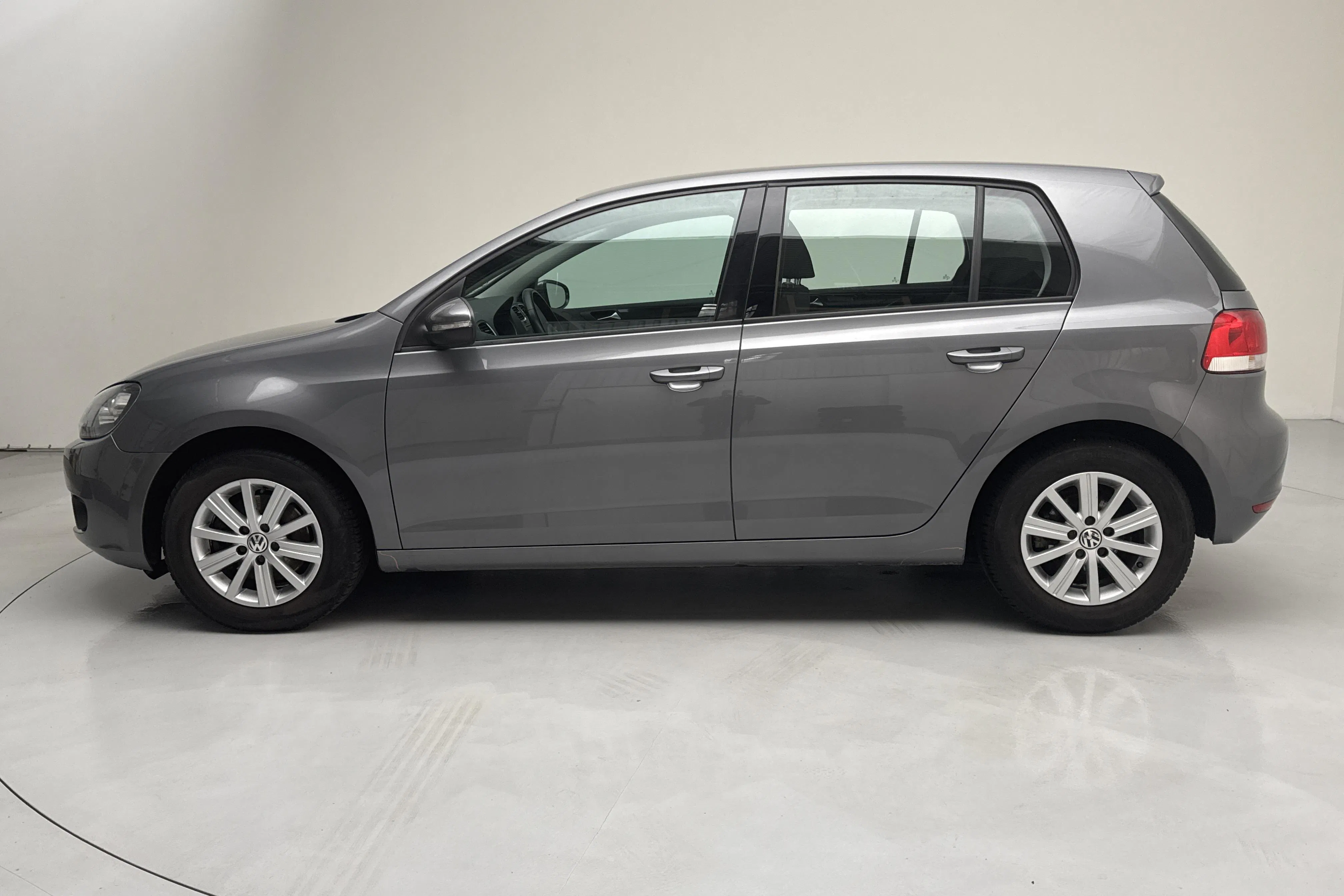 Presentation photo 2 of 12: Volkswagen Golf 1.4 TSI (122hk) - 52 630 km - Manual - gray - 2011