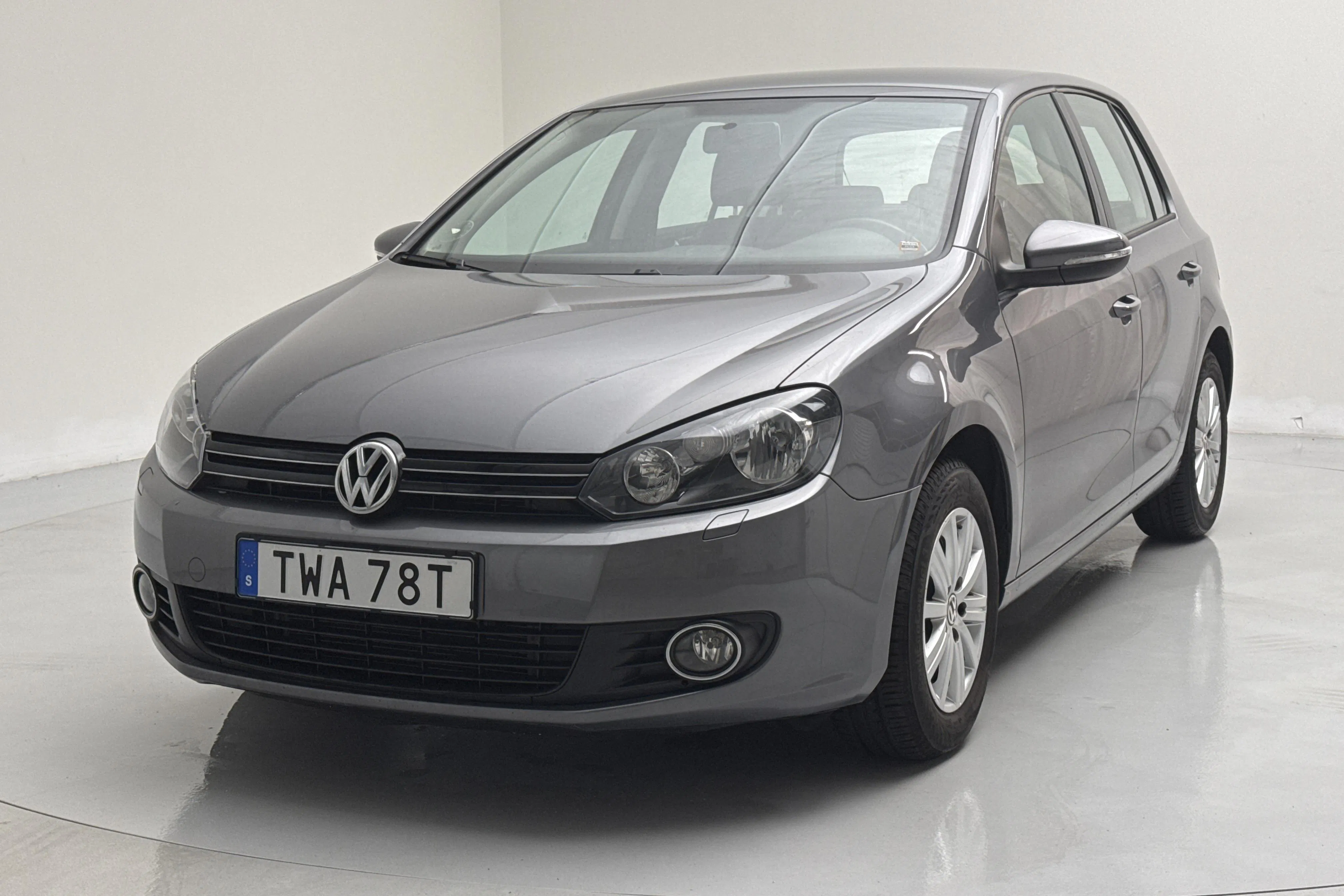 Presentation photo 1 of 12: Volkswagen Golf 1.4 TSI (122hk) - 52 630 km - Manual - gray - 2011