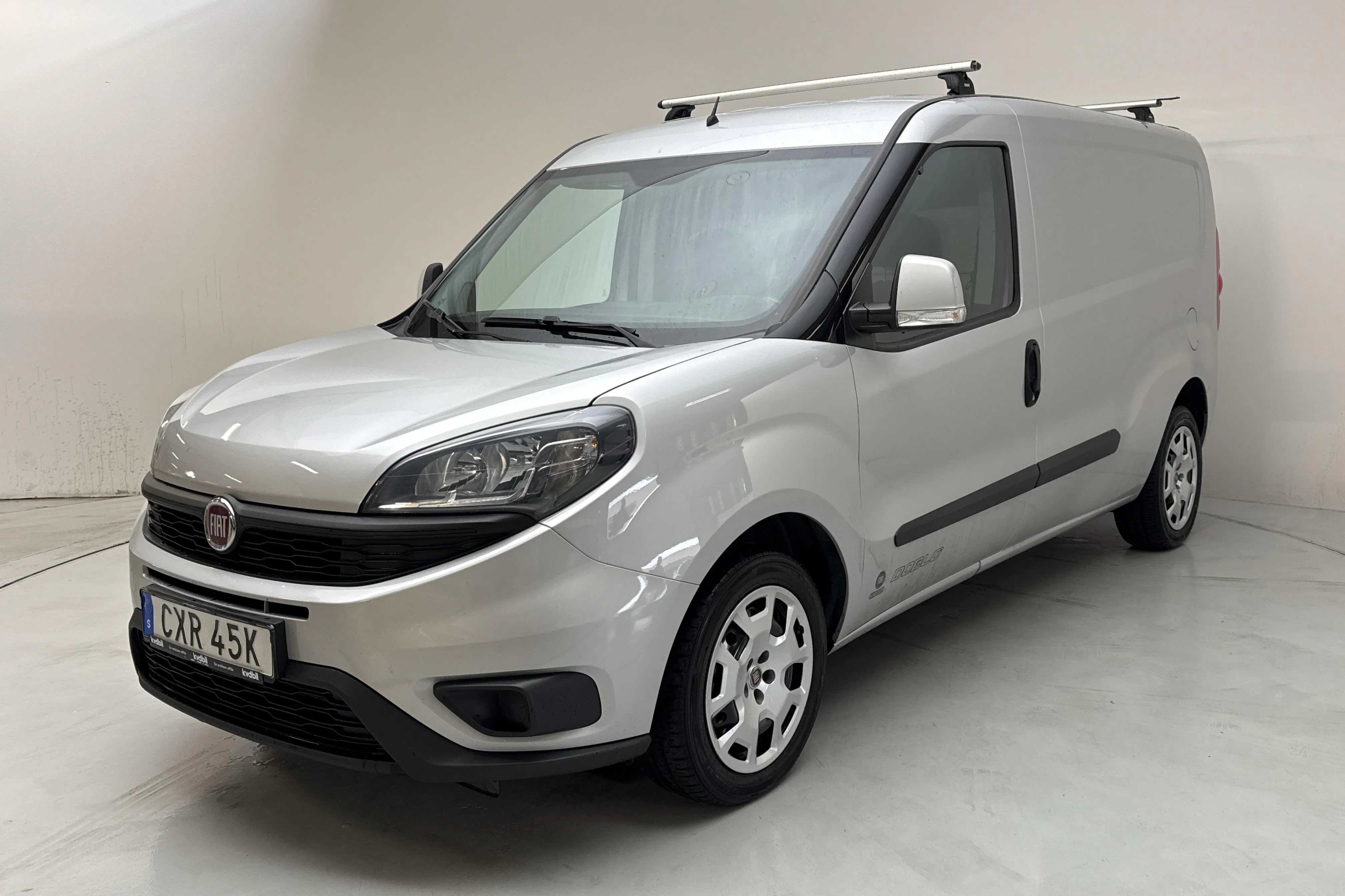 Presentation photo 1 of 10: Fiat Doblo Cargo 1.4T CNG (120hk) - 138 980 km - Manual - gray - 2021