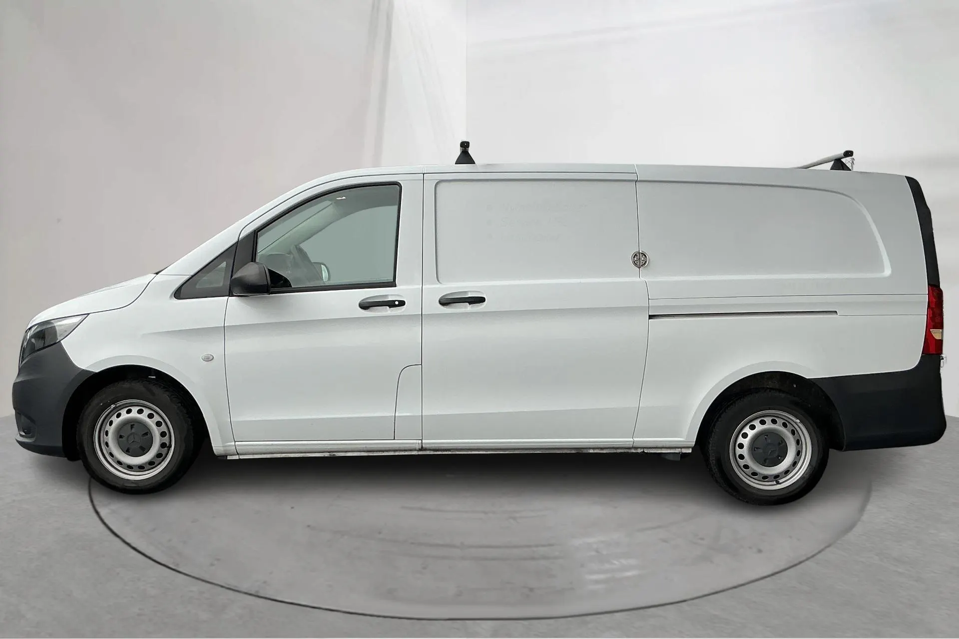 Presentationsfoto 2 av 14: Mercedes Vito 110 CDI W640 (102hk) - 5 655 mil - Manuell - vit - 2021