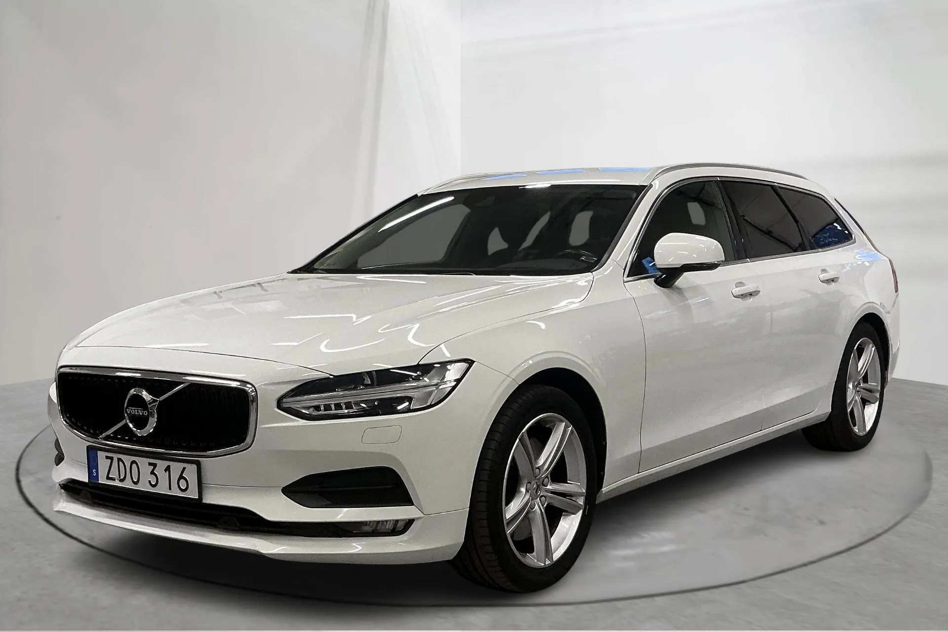 Presentation photo 1 of 15: Volvo V90 T5 Bi-Fuel (254hk) - 159 870 km - Automatic - white - 2018