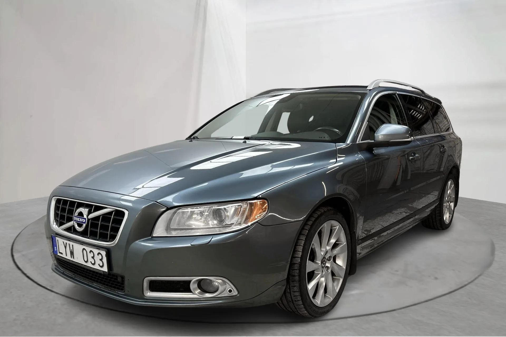 Presentation photo 1 of 13: Volvo V70 II D5 (215hk) - 229 980 km - Manual - blue - 2012