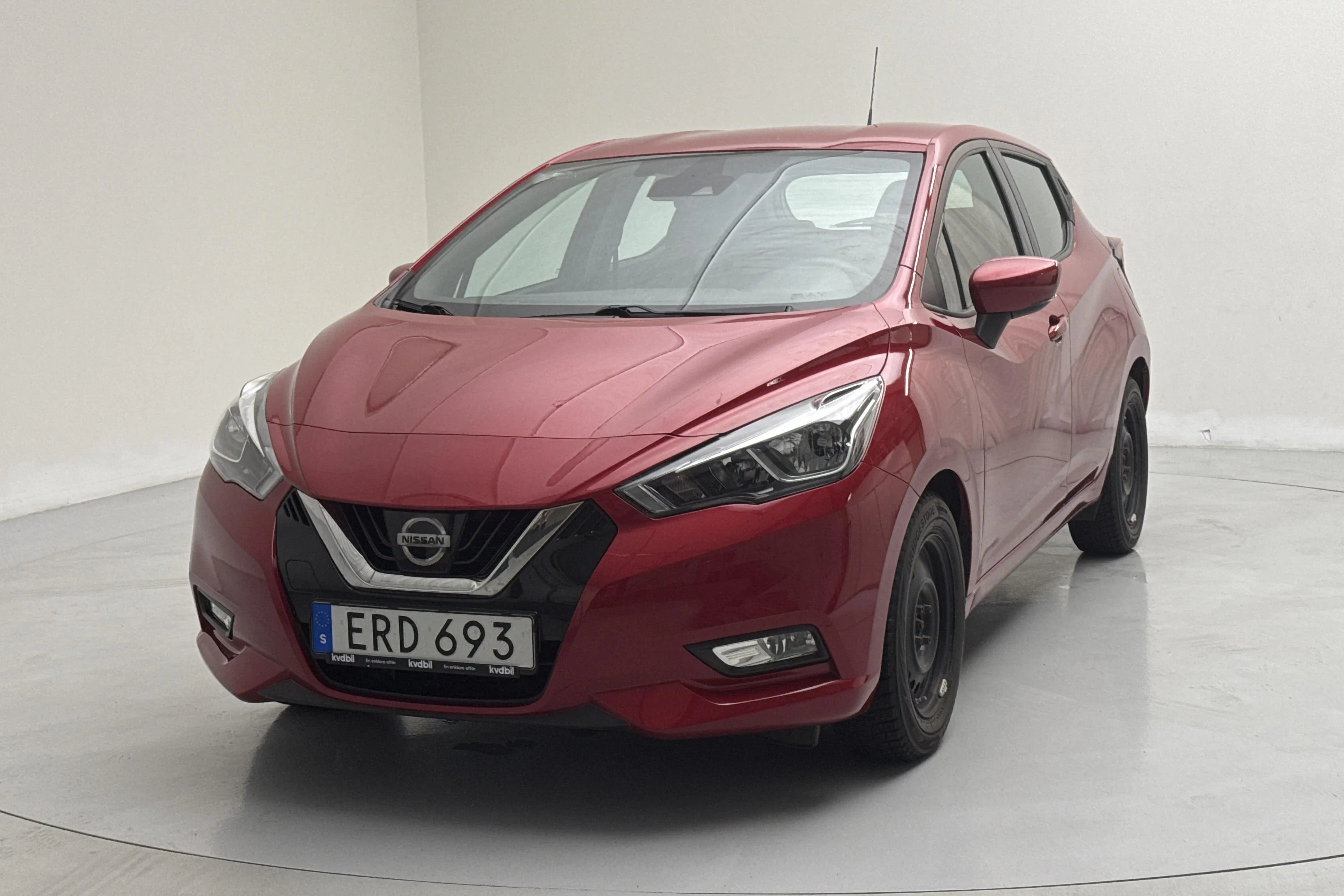 Presentationsfoto 1 av 11: Nissan Micra 1.0 5dr (70hk) - 4 945 mil - Manuell - röd - 2017
