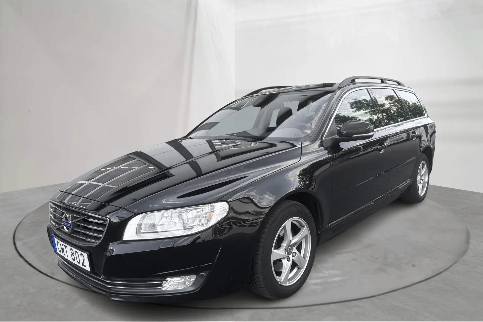 Presentationsfoto 1 av 18: Volvo V70 II D4 (181hk) - 19 479 mil - Automat - svart - 2016