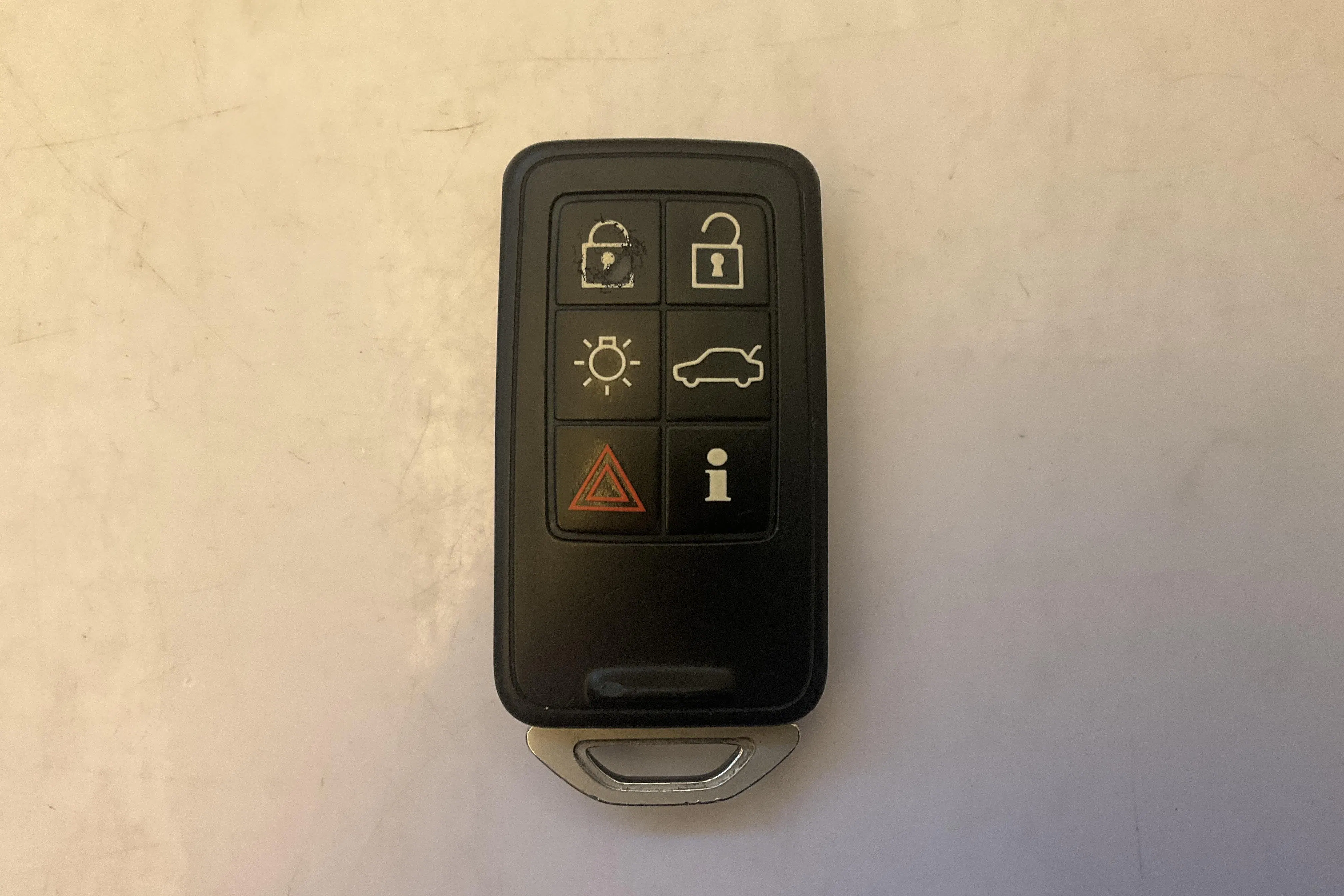 Presentationsfoto 15 av 15: Volvo V70 II D2 (115hk) - 12 642 mil - Automat - svart - 2013