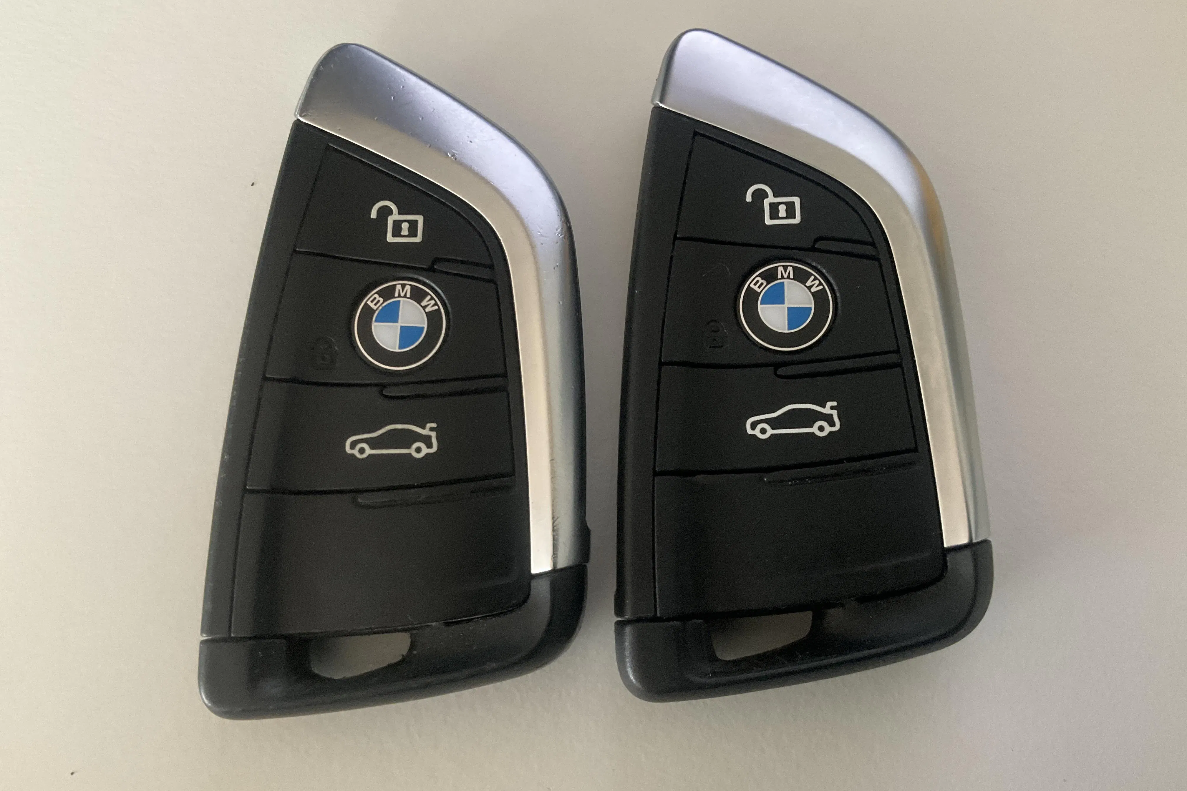 Presentationsfoto 19 av 19: BMW 225xe Active Tourer LCI, F45 (224hk) - 9 652 mil - Automat - röd - 2019
