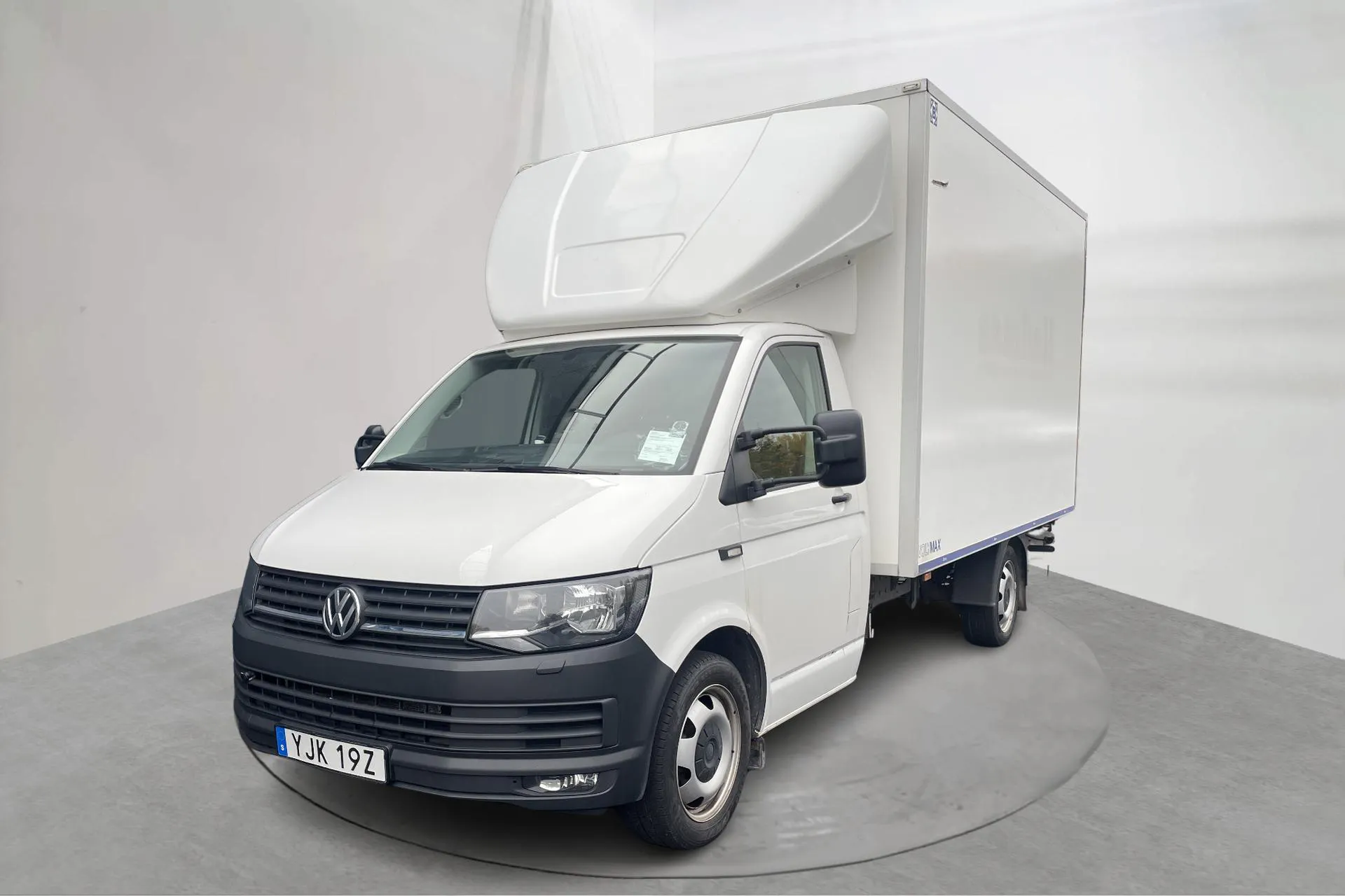 Presentationsfoto 1 av 15: VW Transporter T6 2.0 TDI BMT (150hk) - 19 168 mil - Automat - vit - 2019