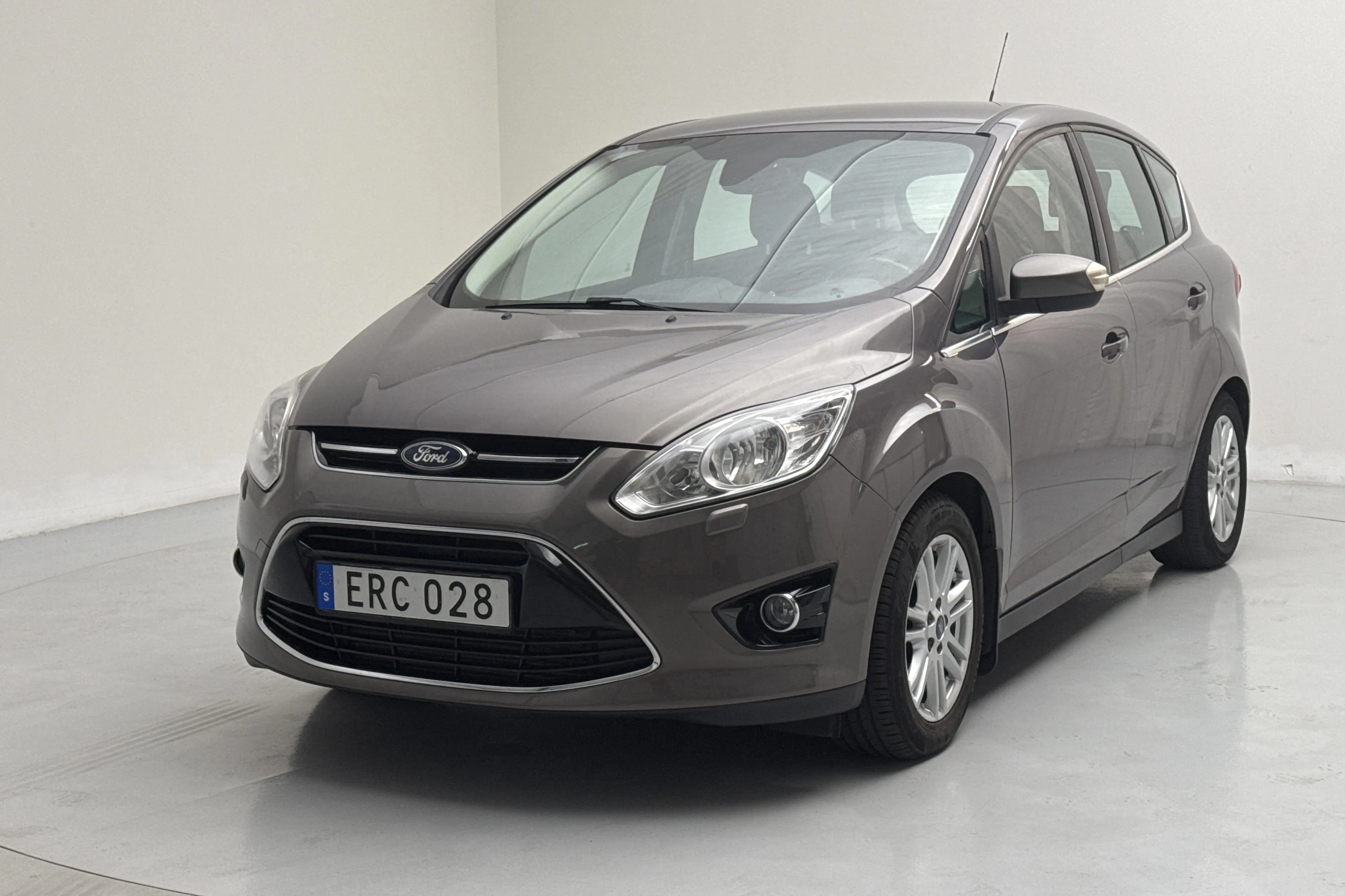 Presentationsfoto 1 av 13: Ford C-MAX 2.0 TDCi (115hk) - 10 105 mil - Automat - brun - 2015