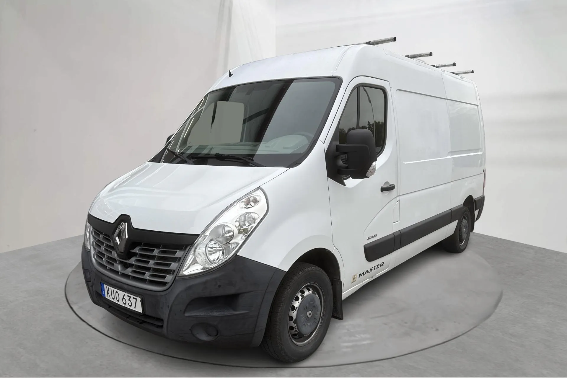 Presentationsfoto 1 av 13: Renault Master 2.3 dCi FAP 2WD (125hk) - 12 028 mil - Manuell - vit - 2015