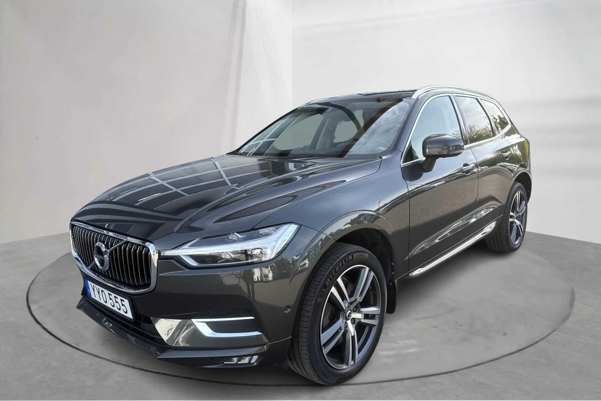 Presentationsfoto 1 av 23: Volvo XC60 D5 AWD (235hk) - 18 495 mil - Automat - Mörkgrå - 2018