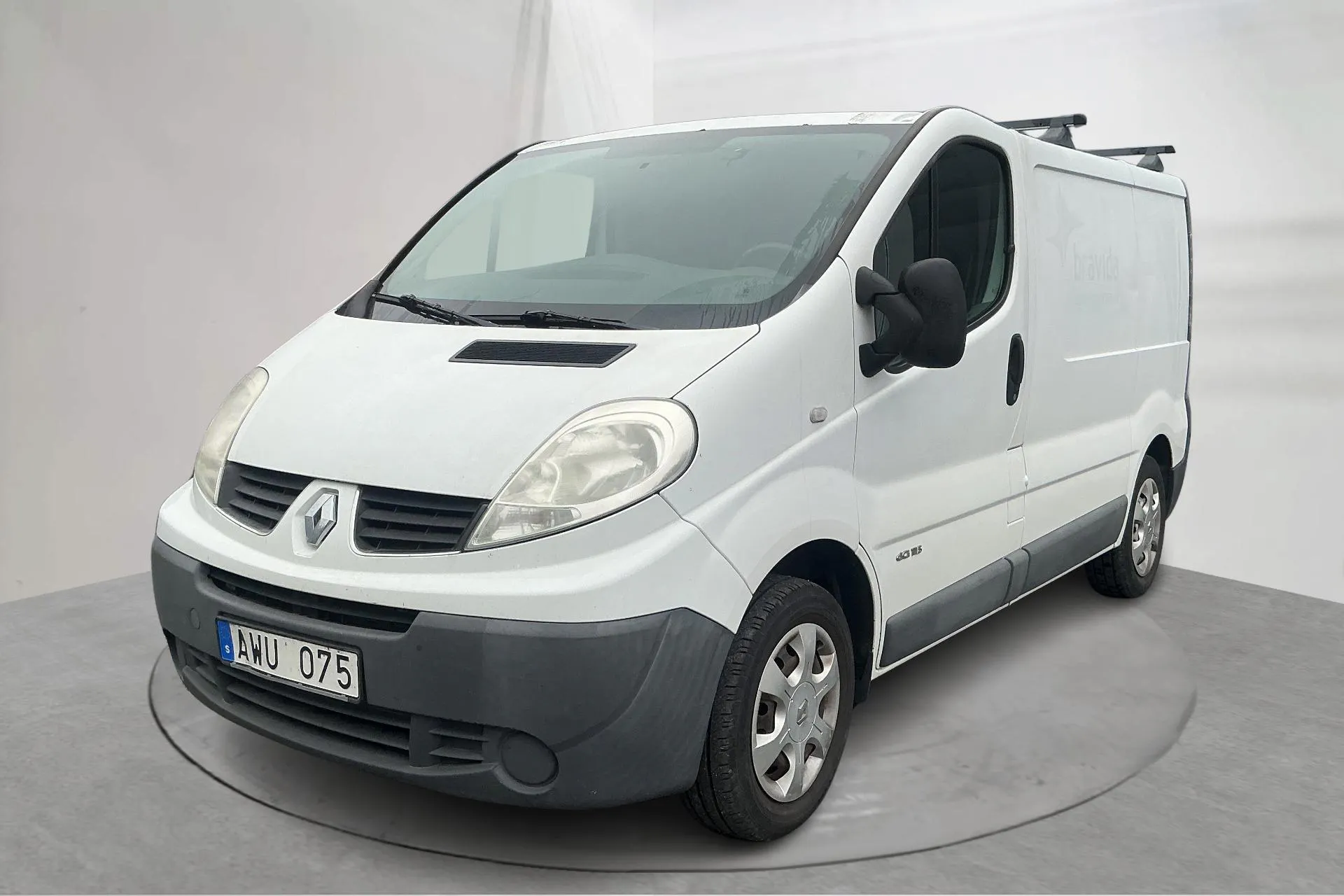 Presentation photo 1 of 17: Renault Trafic 2.0 dCi Skåp (115hk) - 159 720 km - Manual - white - 2013