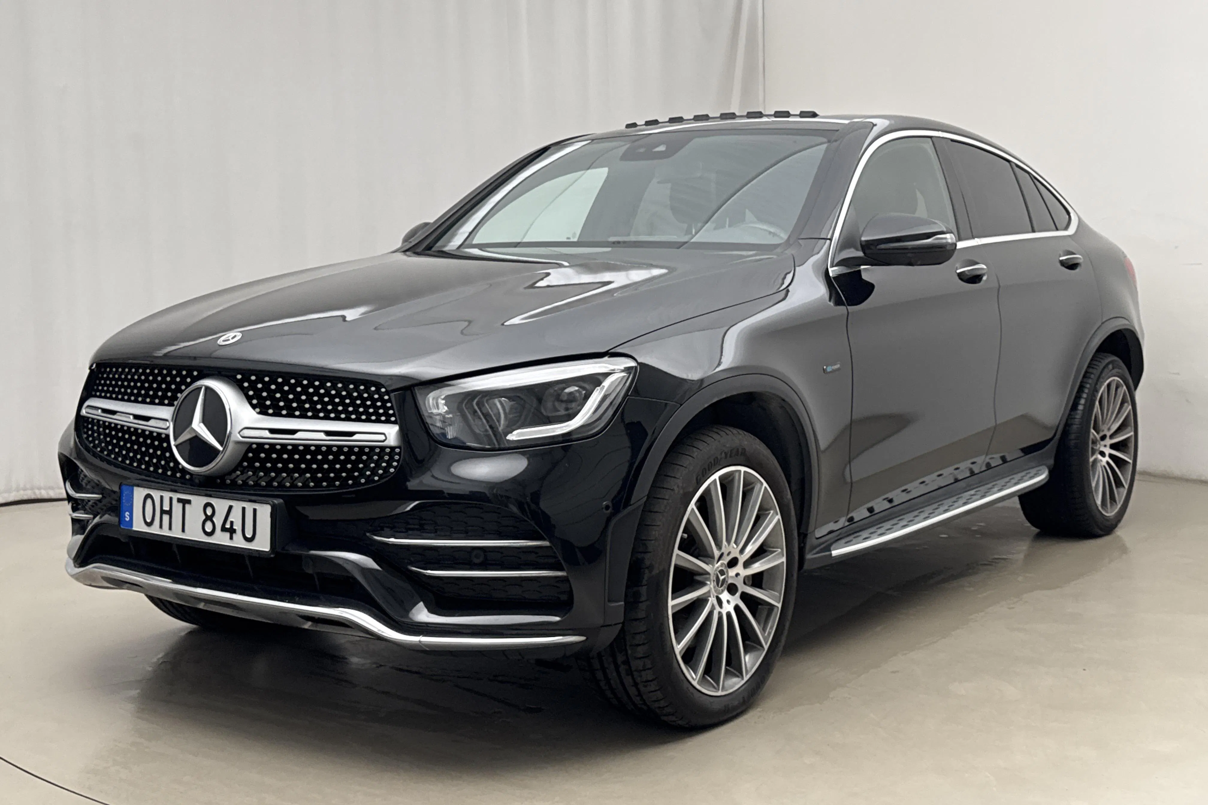 Presentation photo 1 of 27: Mercedes GLC 300 e 4MATIC Coupé C253 (333hk) - 96 540 km - Automatic - black - 2021