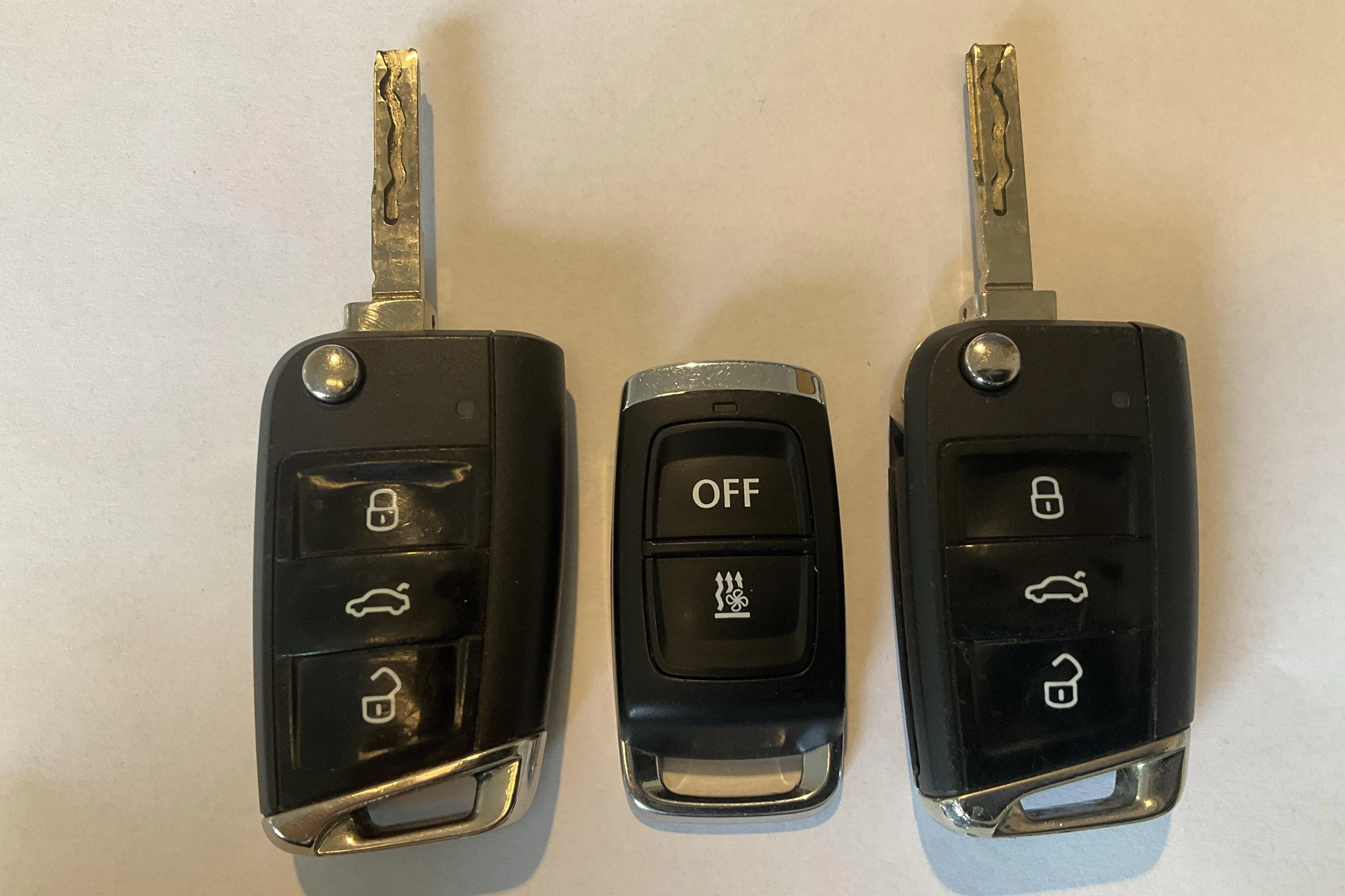 Presentationsfoto 15 av 15: VW Tiguan 2.0 TDI 4MOTION (190hk) - 18 188 mil - Automat - vit - 2019