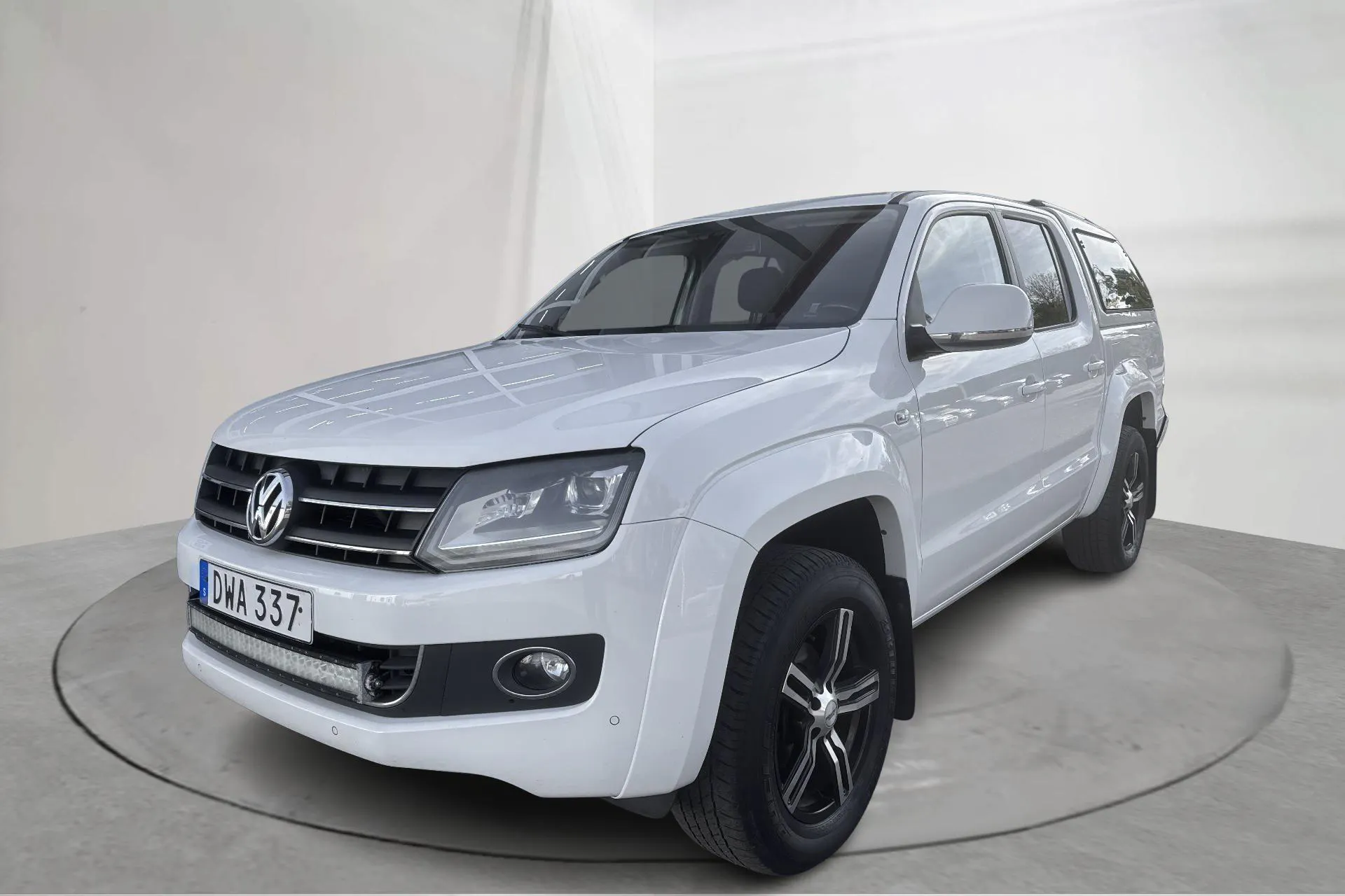 Presentation photo 1 of 16: VW Amarok 2.0 TDI 4motion (180hk) - 206 940 km - Automatic - white - 2015