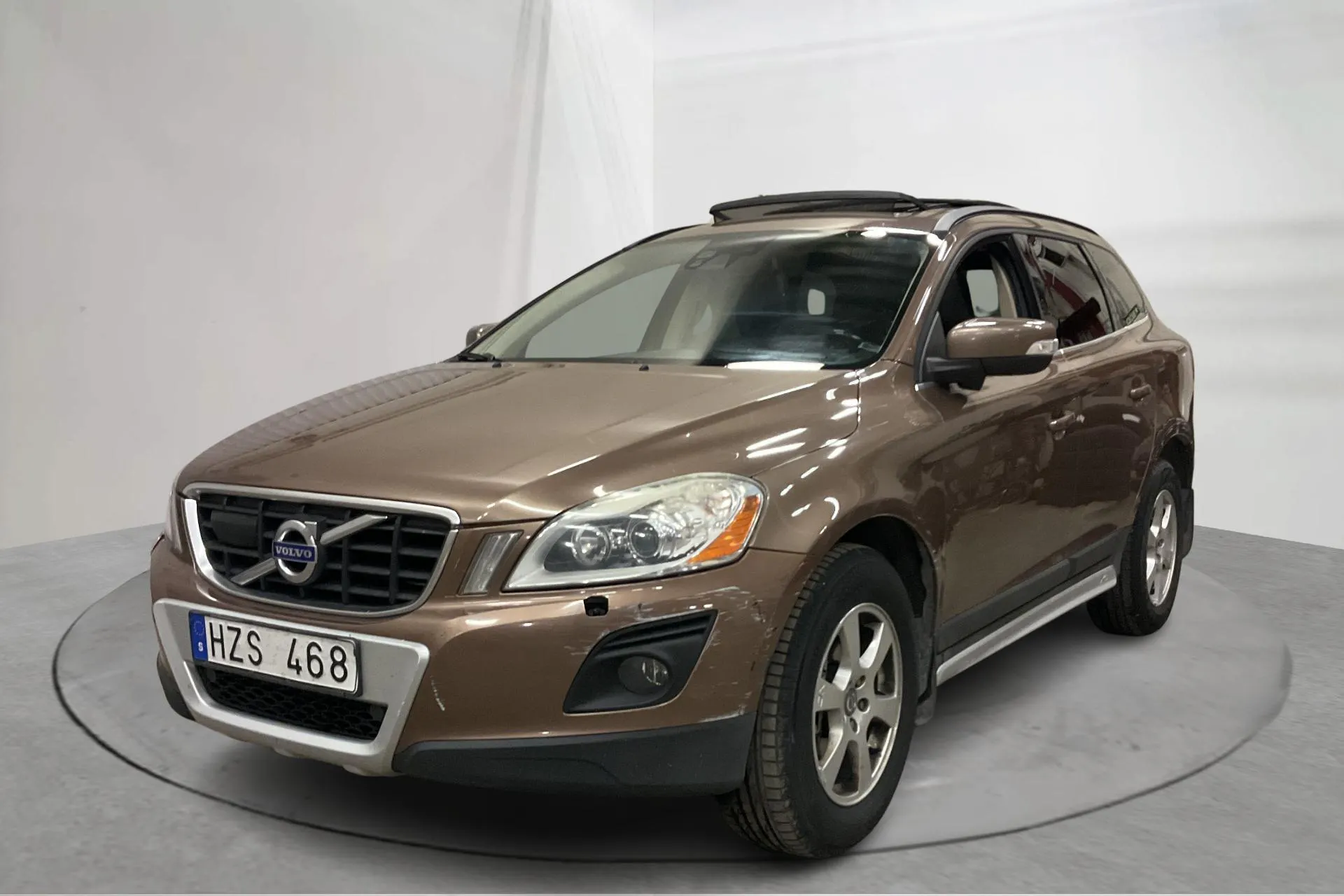 Presentationsfoto 1 av 17: Volvo XC60 D5 AWD (185hk) - 23 088 mil - Automat - brun - 2009