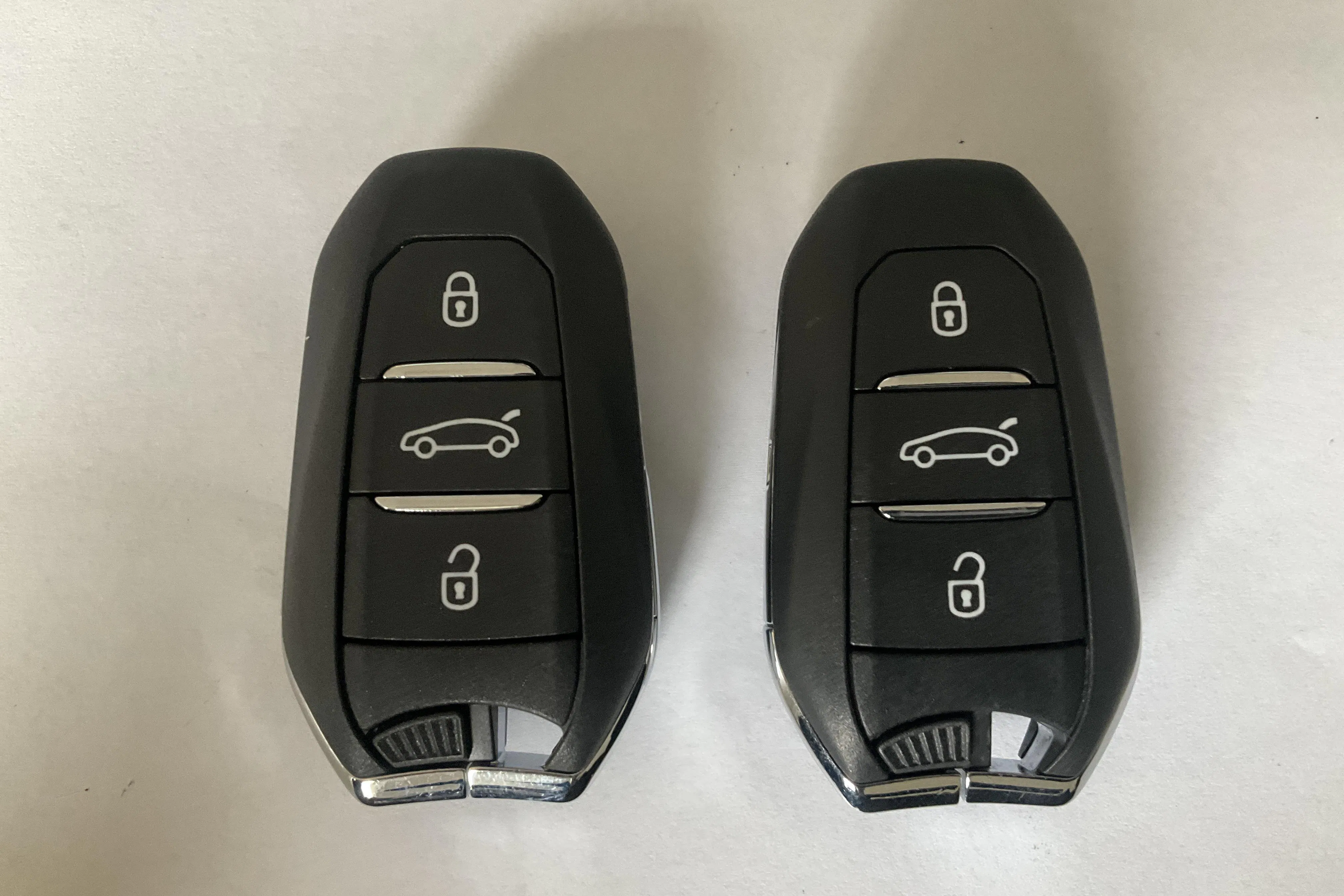 Presentationsfoto 14 av 14: Peugeot 408 PureTech (130hk) - 2 674 mil - Automat - blå - 2024