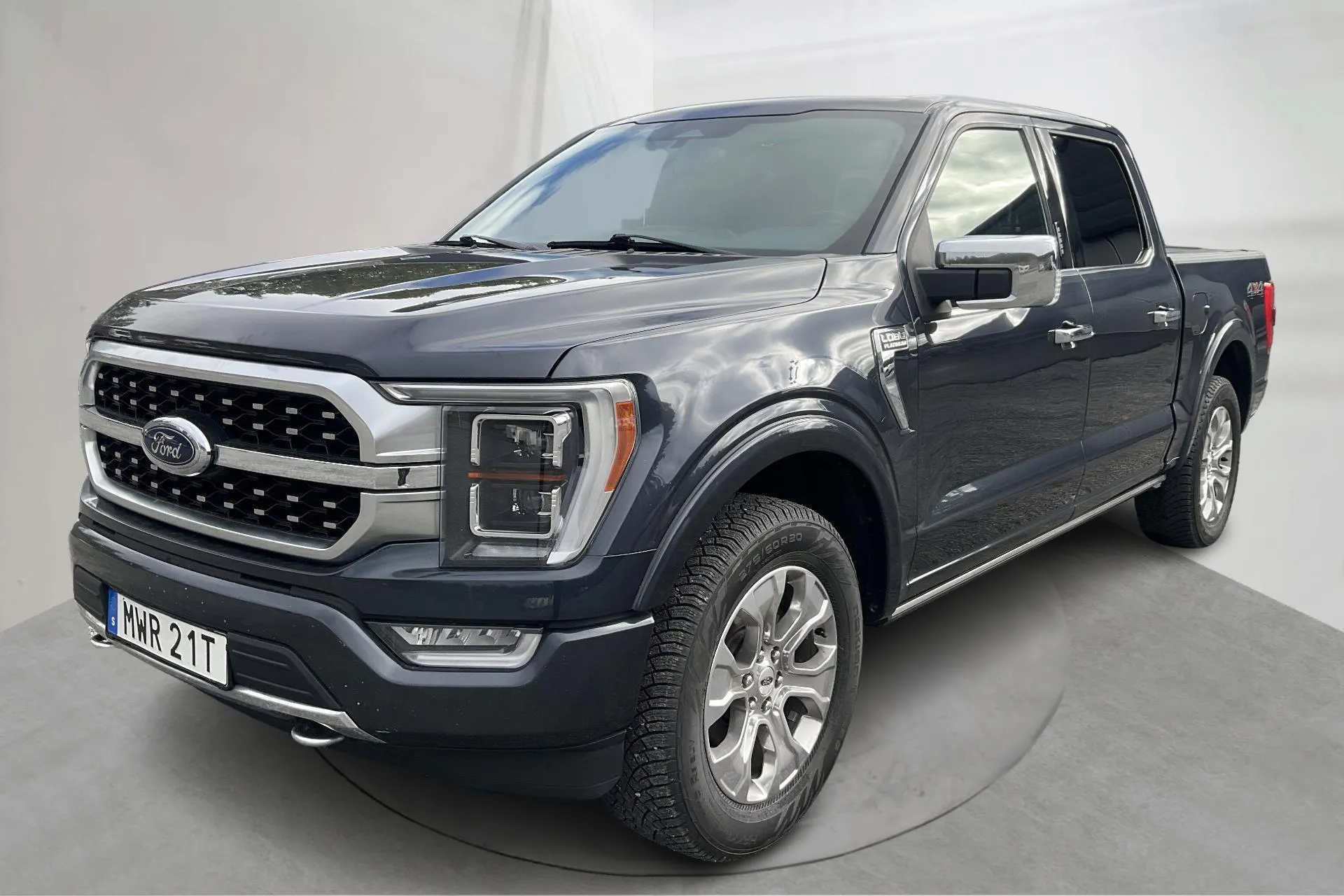 Presentation photo 1 of 25: Ford F-150 Supercrew 3.5 V6 (406hk) - 135 900 km - Automatic - dark grey - 2021