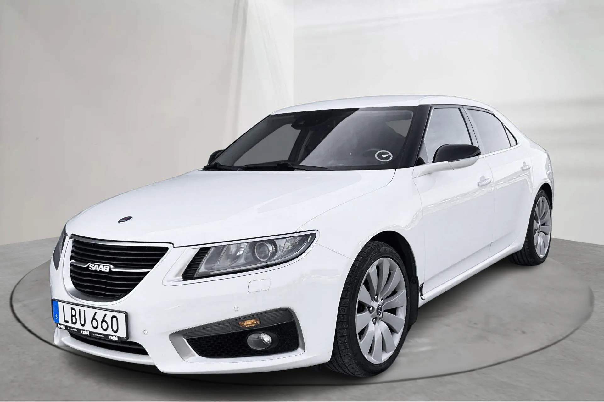 Presentationsfoto 1 av 14: Saab 9-5 Aero Turbo6 XWD (300hk) - 18 739 mil - Automat - vit - 2011