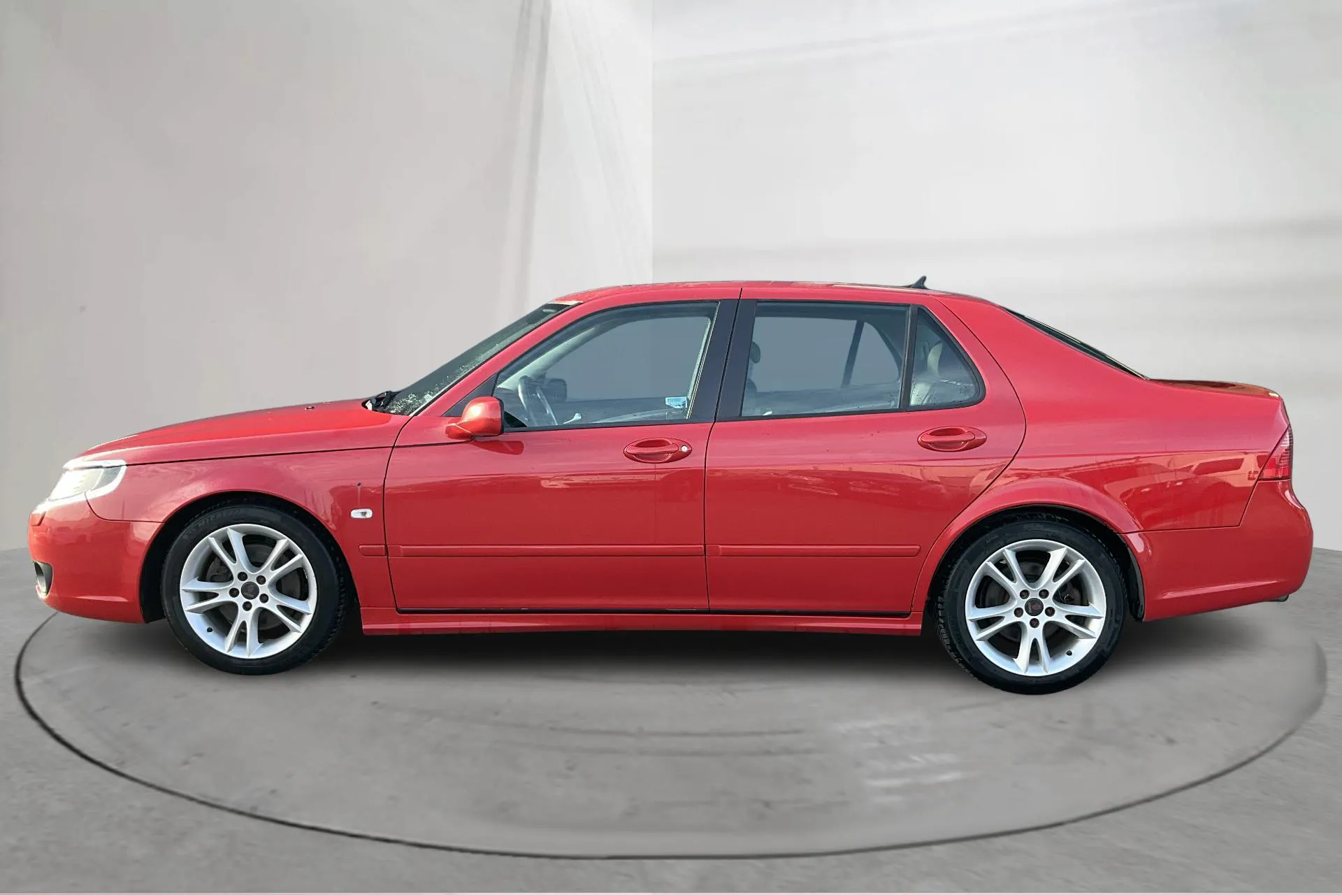 Presentationsfoto 2 av 14: Saab 9-5 2.3T Aero SportSedan (260hk) - 25 032 mil - Manuell - röd - 2006