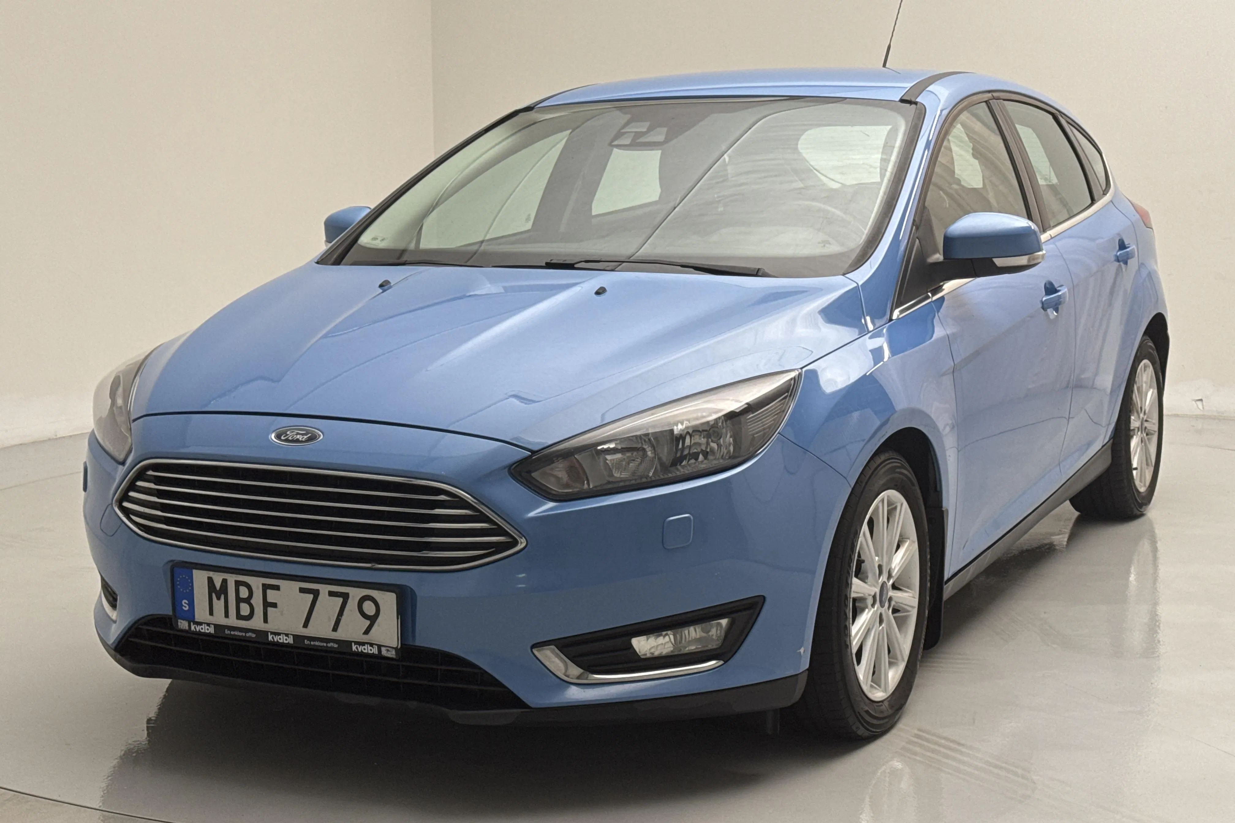 Presentation photo 1 of 13: Ford Focus 1.0 EcoBoost 5dr (125hk) - 205 950 km - Manual - blue - 2016